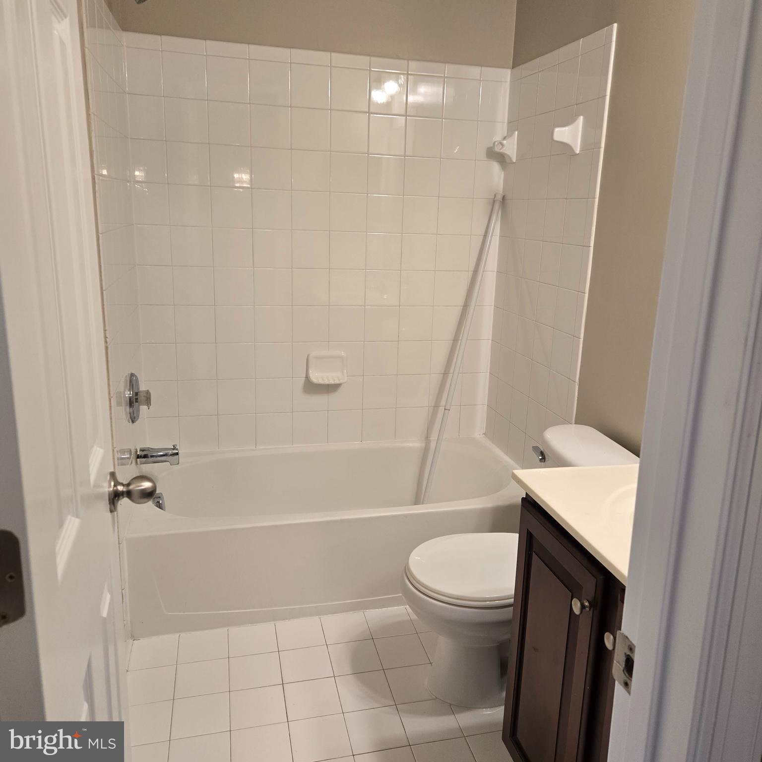 GREENWAY VILLAGE - Residential Lease