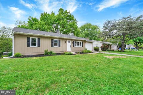 Homes For Sale - 521 Benyou Lane<br/> York County, NEW CUMBERLAND, PA 17070