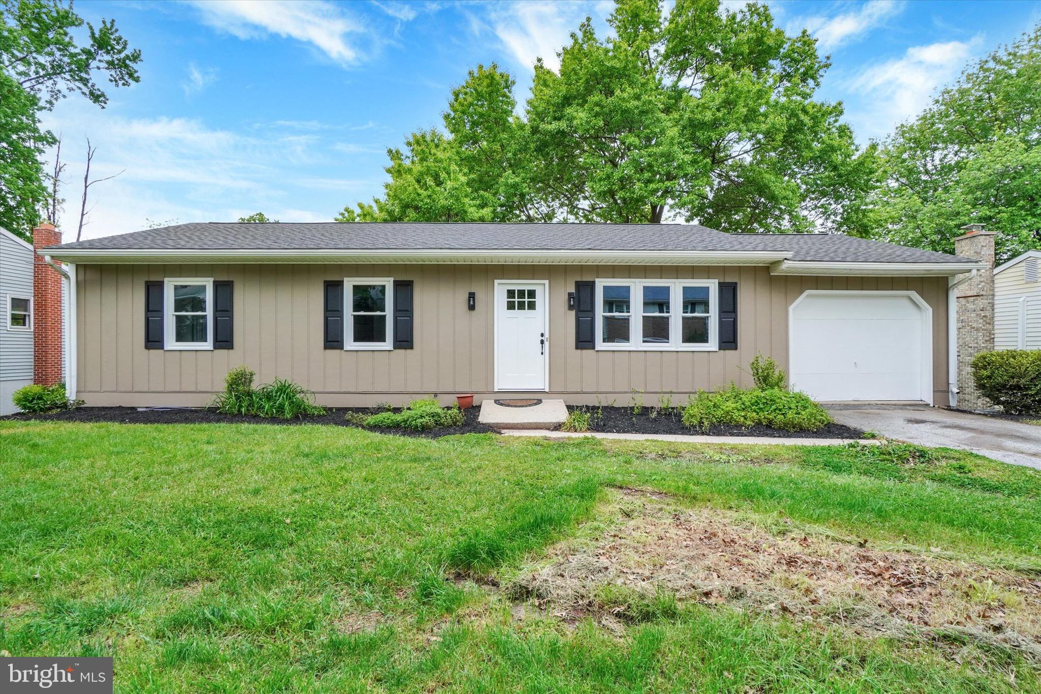 521 BENYOU LANE