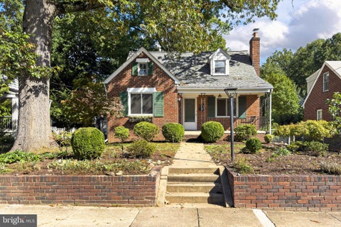 Photo of ARLINGTON, VA 22204 (MLS # VAAR2080578)