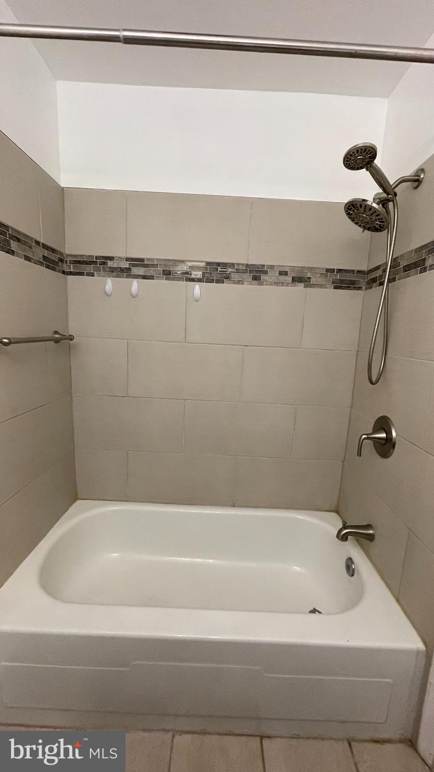 WILLOWBROOK - Residential Lease