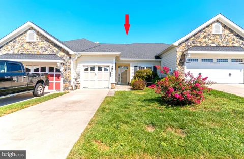230 Williamsburg Circle, La Plata, MD 20646 - MLS#: MDCH2059144