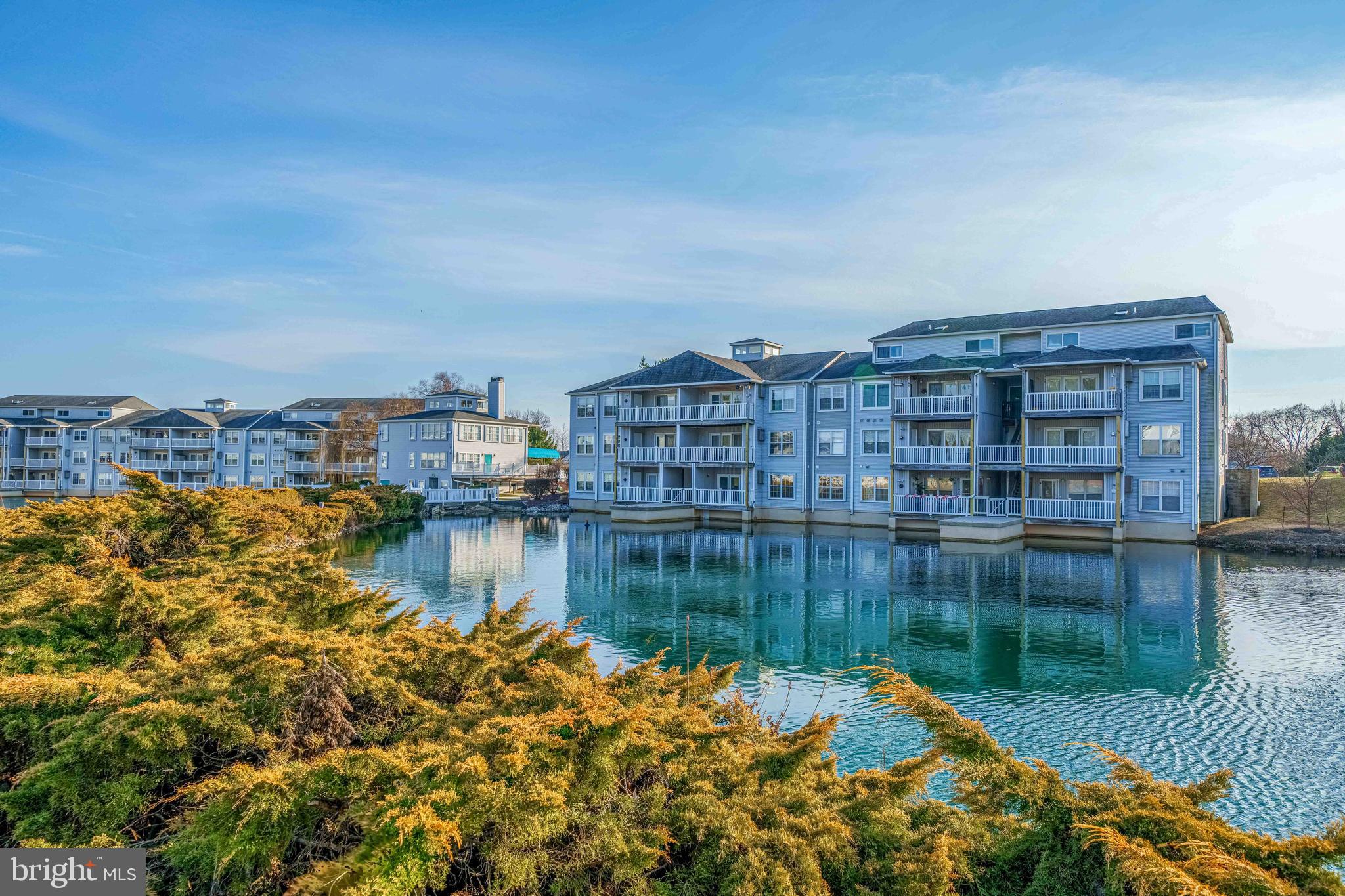 WATERS EDGE - Residential