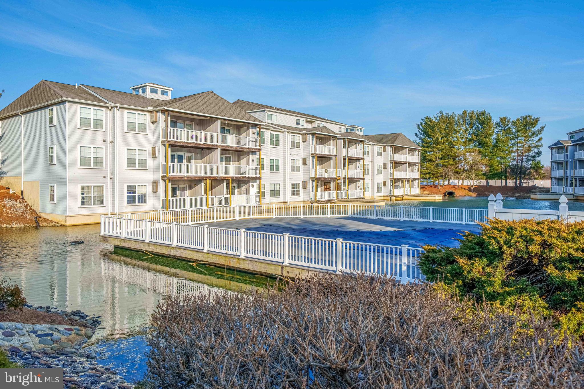 WATERS EDGE - Residential