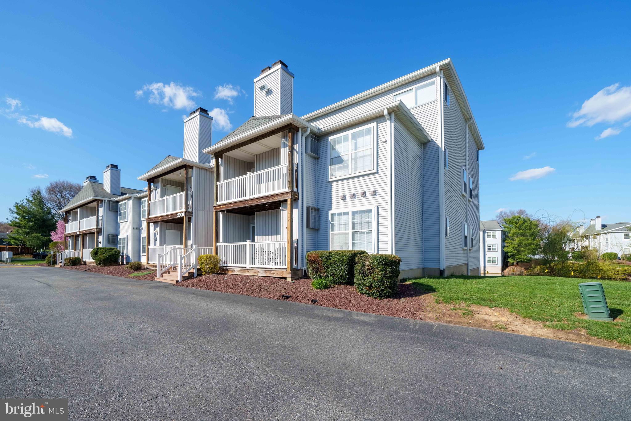 WATERS EDGE - Residential