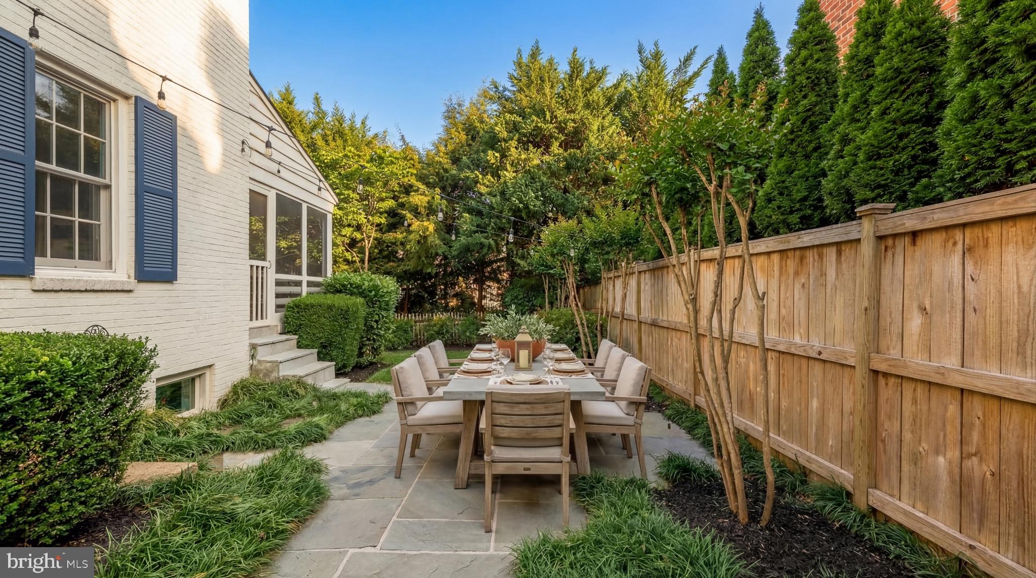 WESTMORELAND HILLS - Residential