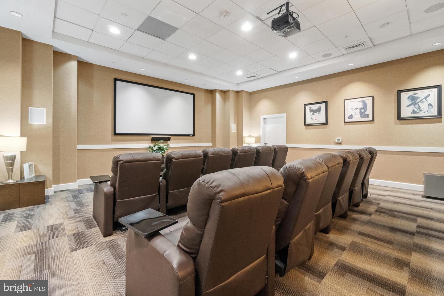 THE PHOENIX CONDOMINIUMS - Residential Lease