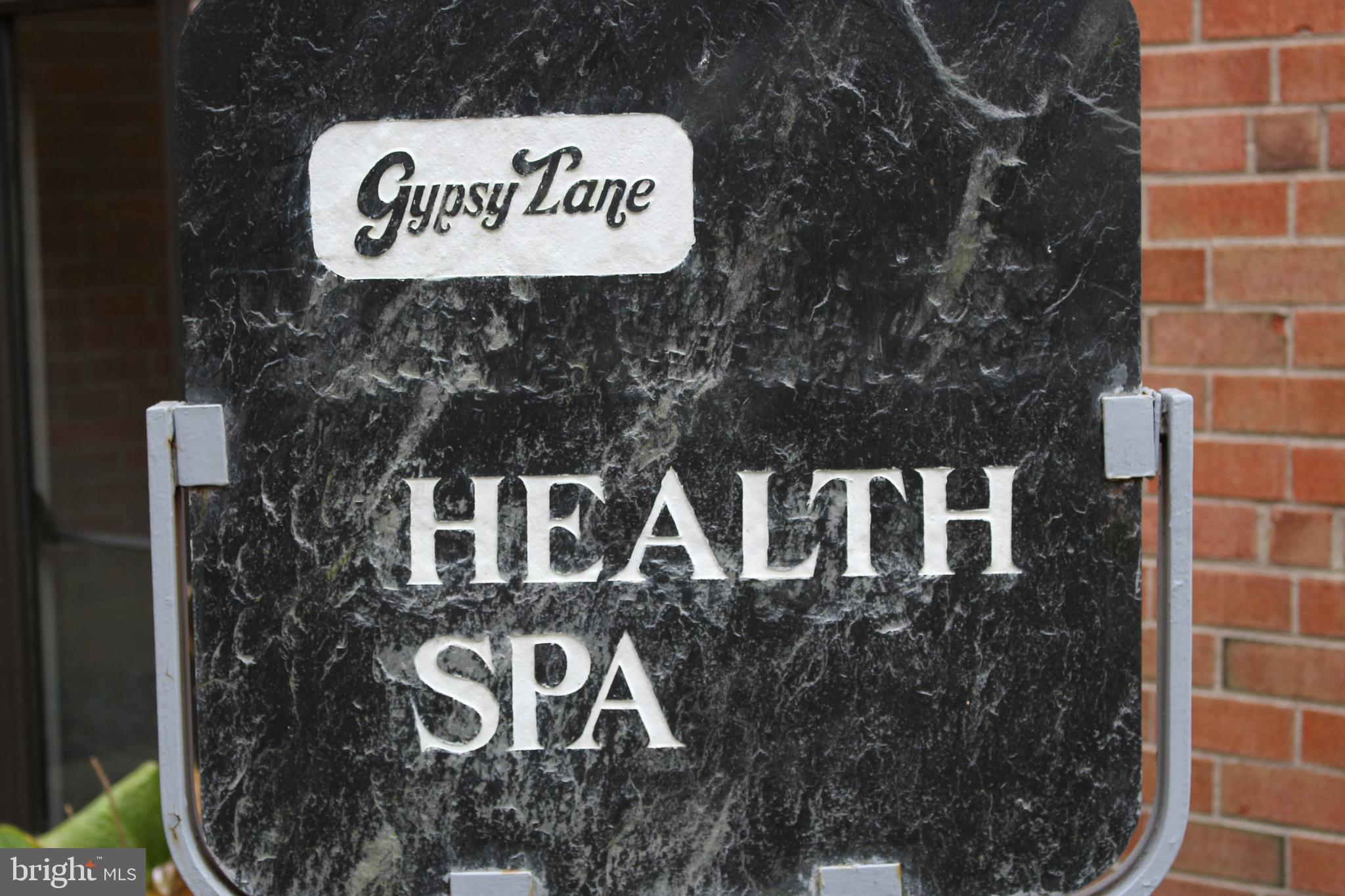 GYPSY LANE CONDOS - Residential Lease