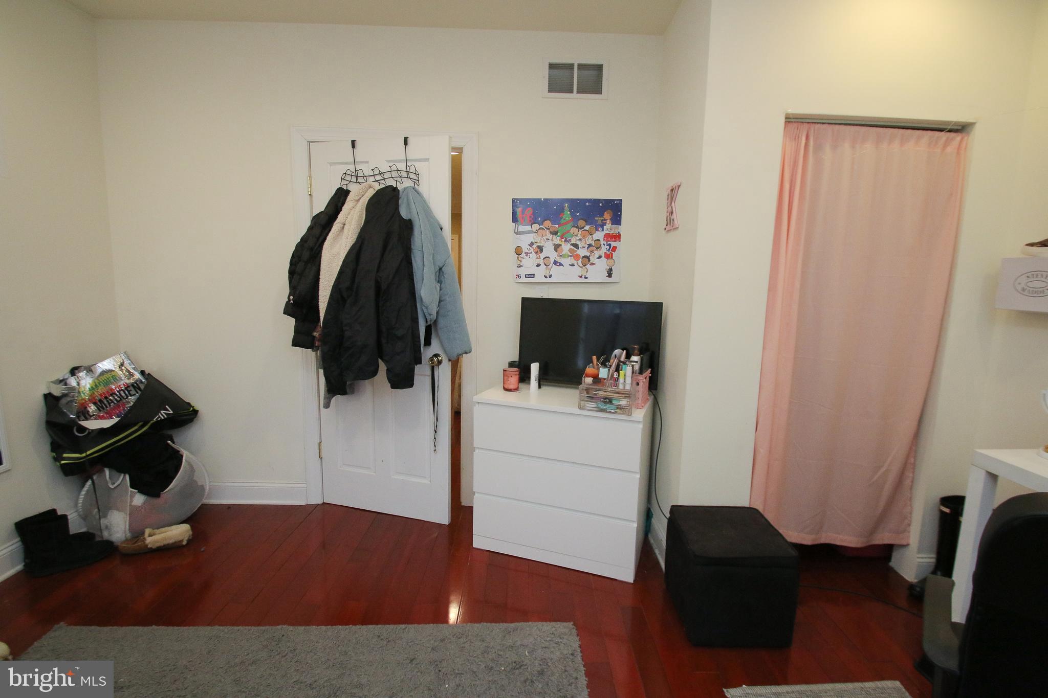 TEMPLE UNIVERSITY - Residential Income