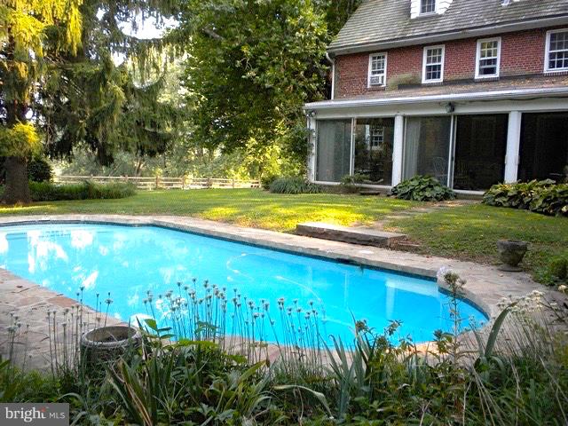 CHESHIRE HUNT - Residential