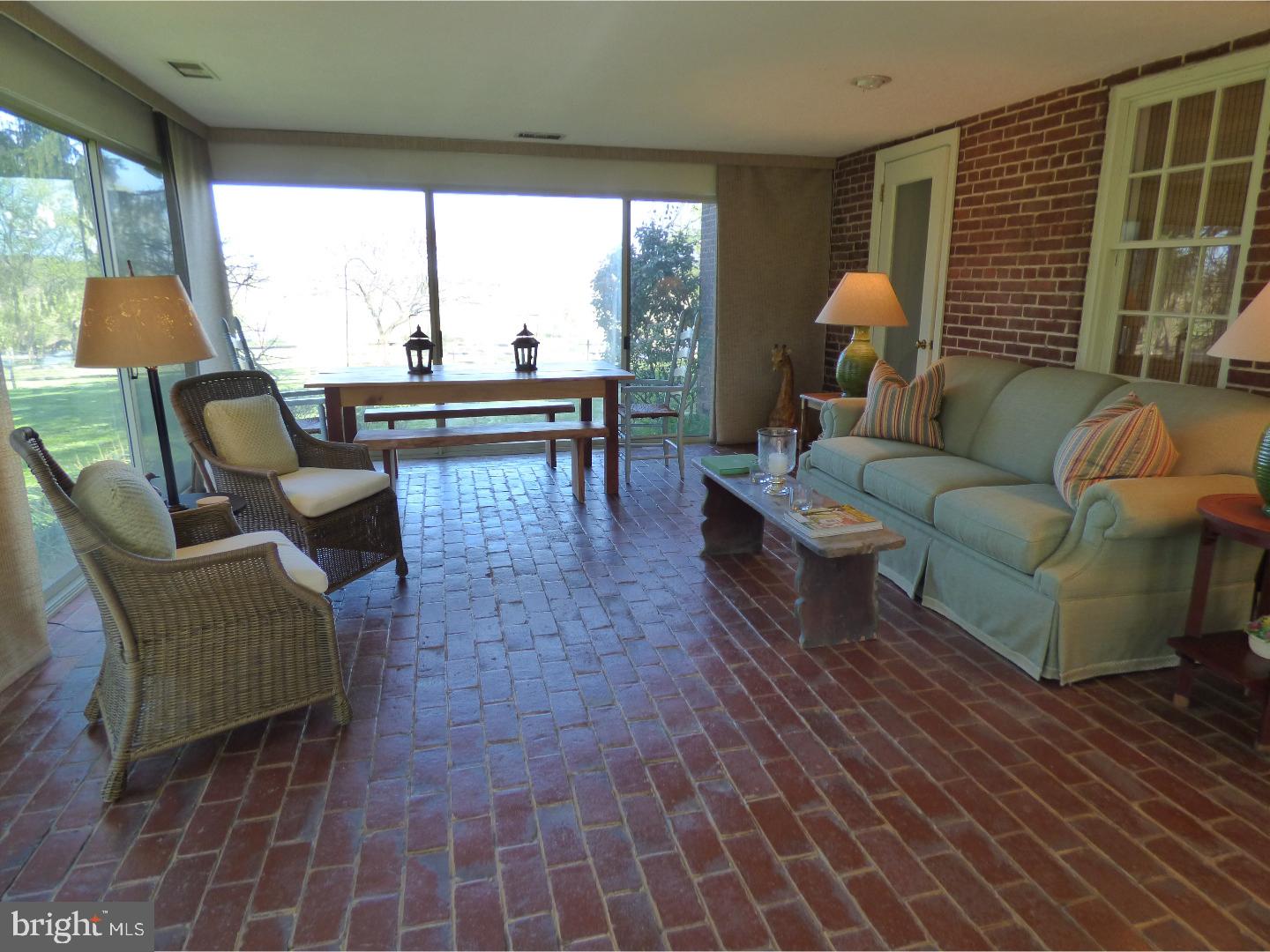 CHESHIRE HUNT - Residential