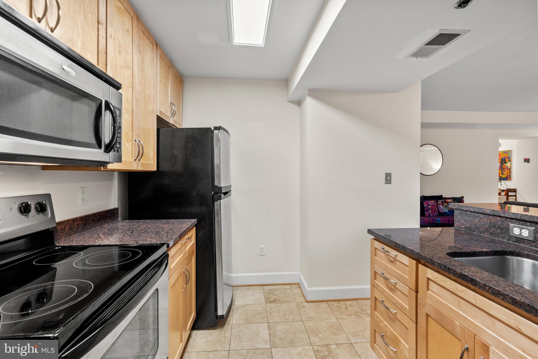 RIVERTON - Residential Lease