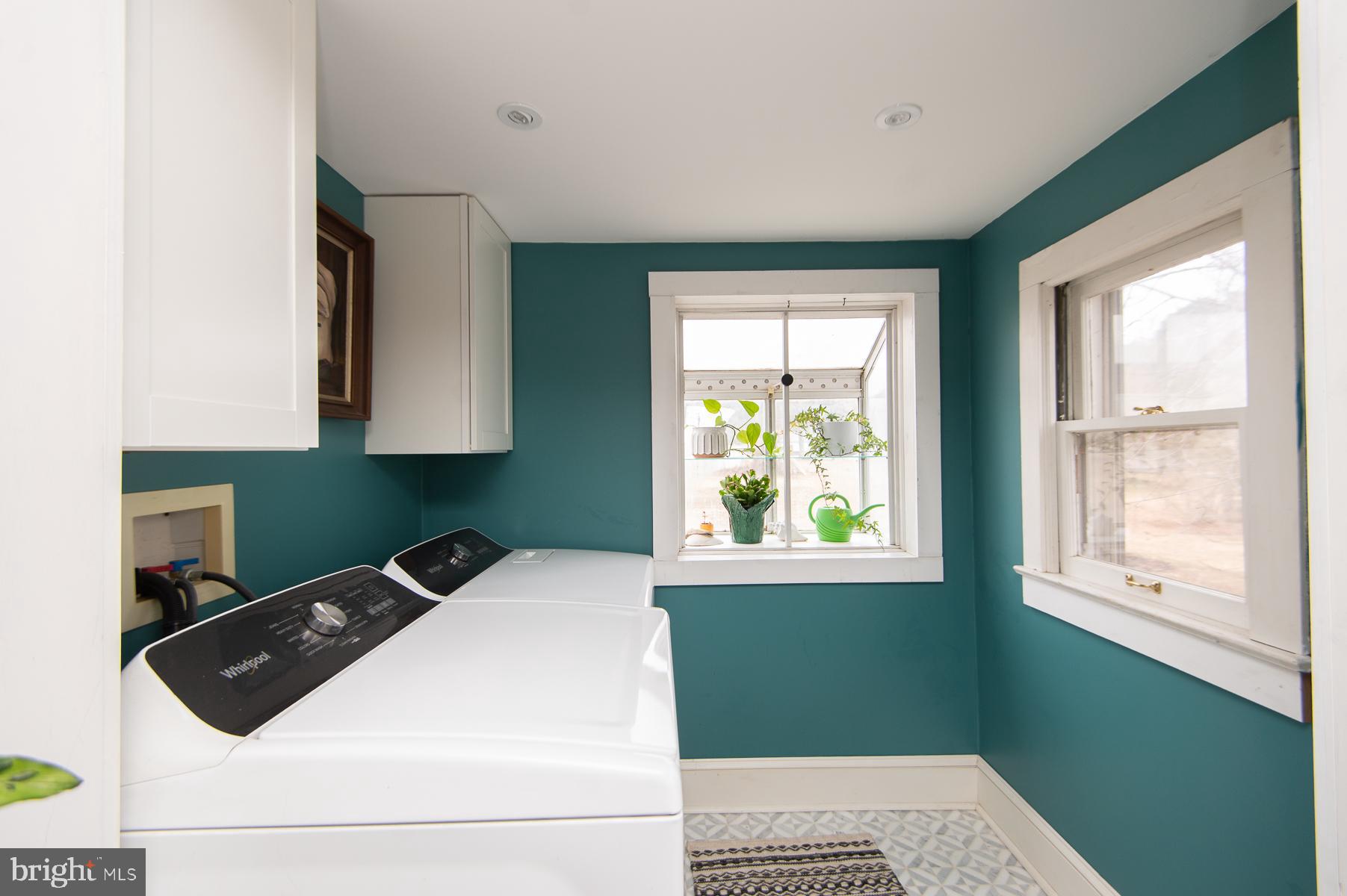 SUNNYSIDE - Residential