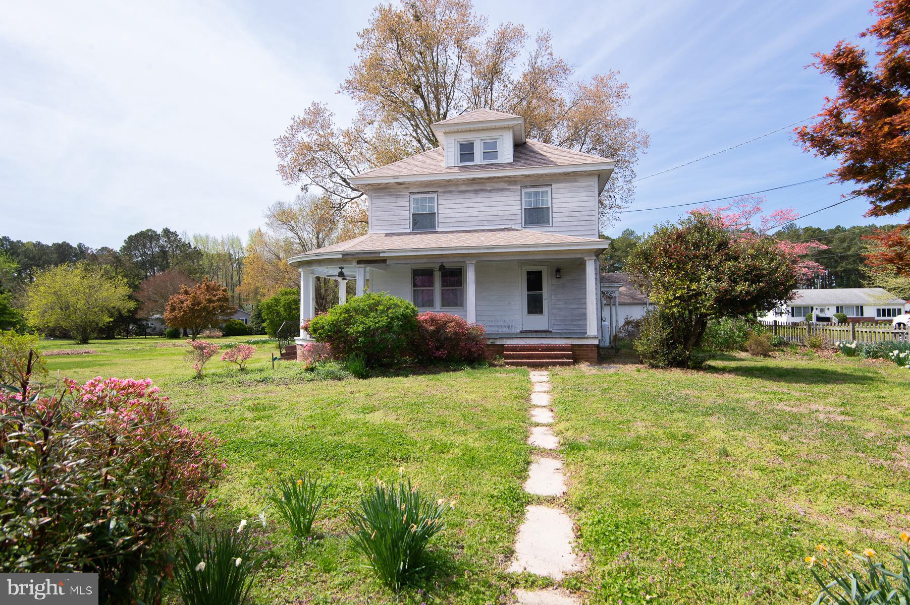 SUNNYSIDE - Residential