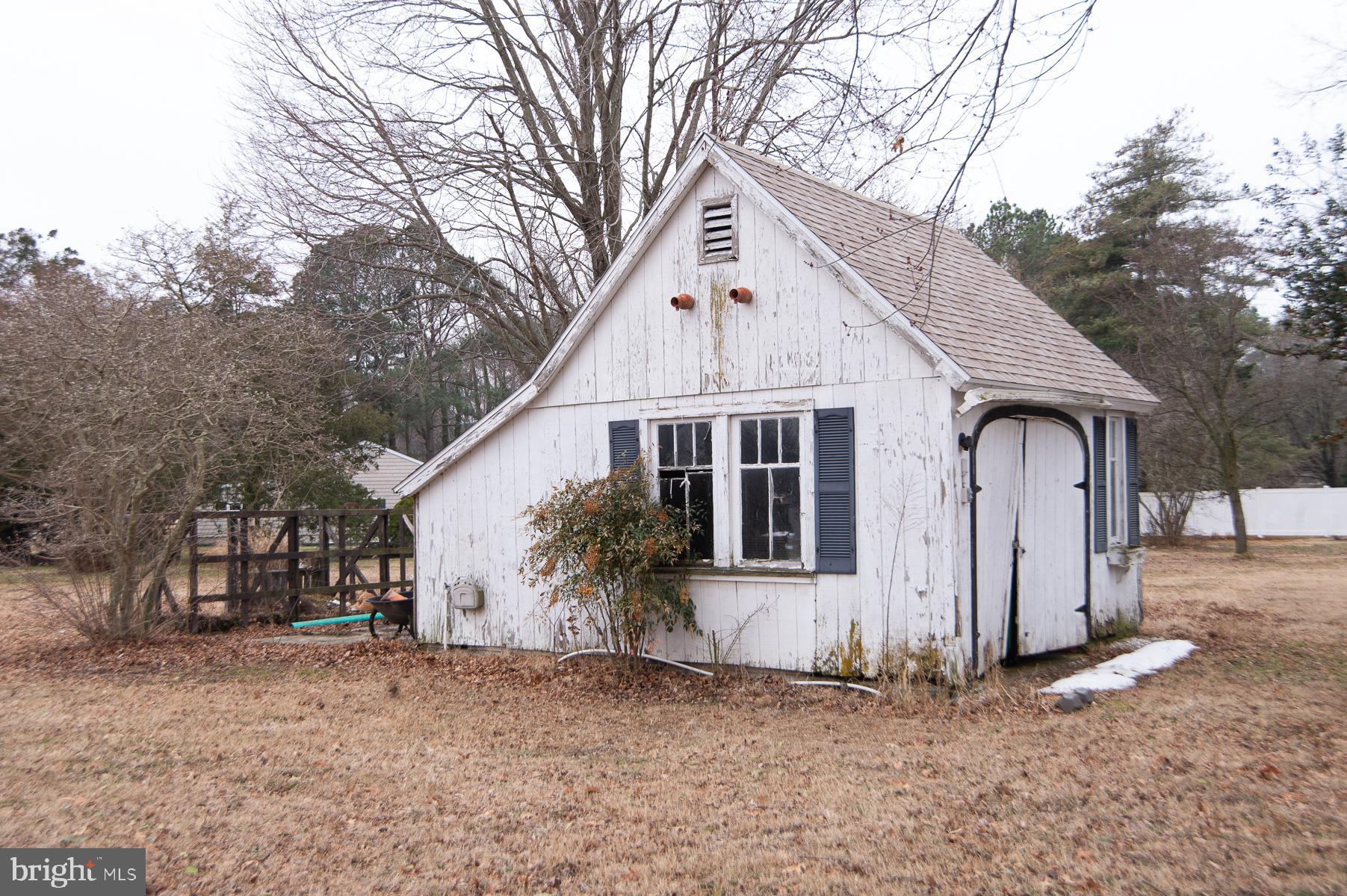 SUNNYSIDE - Residential