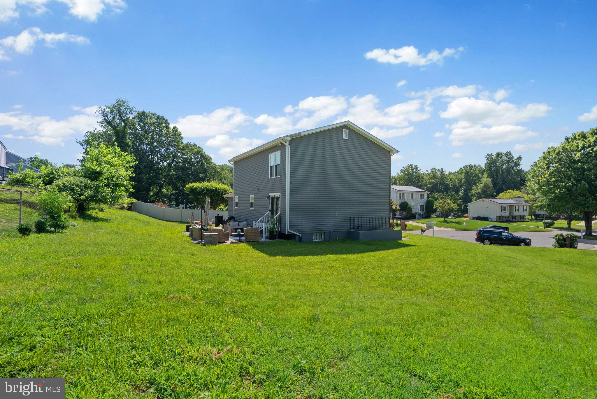 206 ROYAL OAK CIRCLE