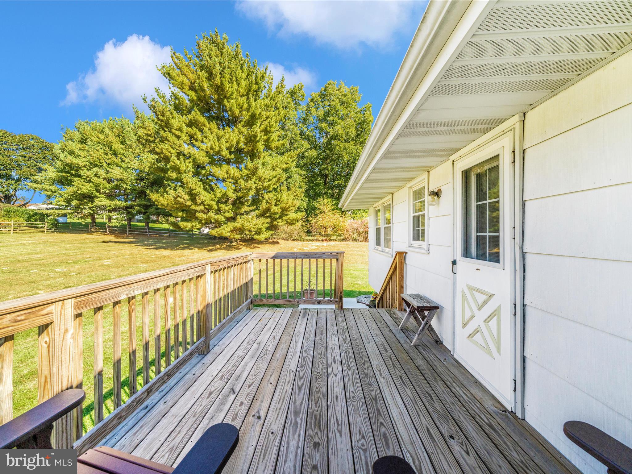 LAWNDALE ACRES - Residential