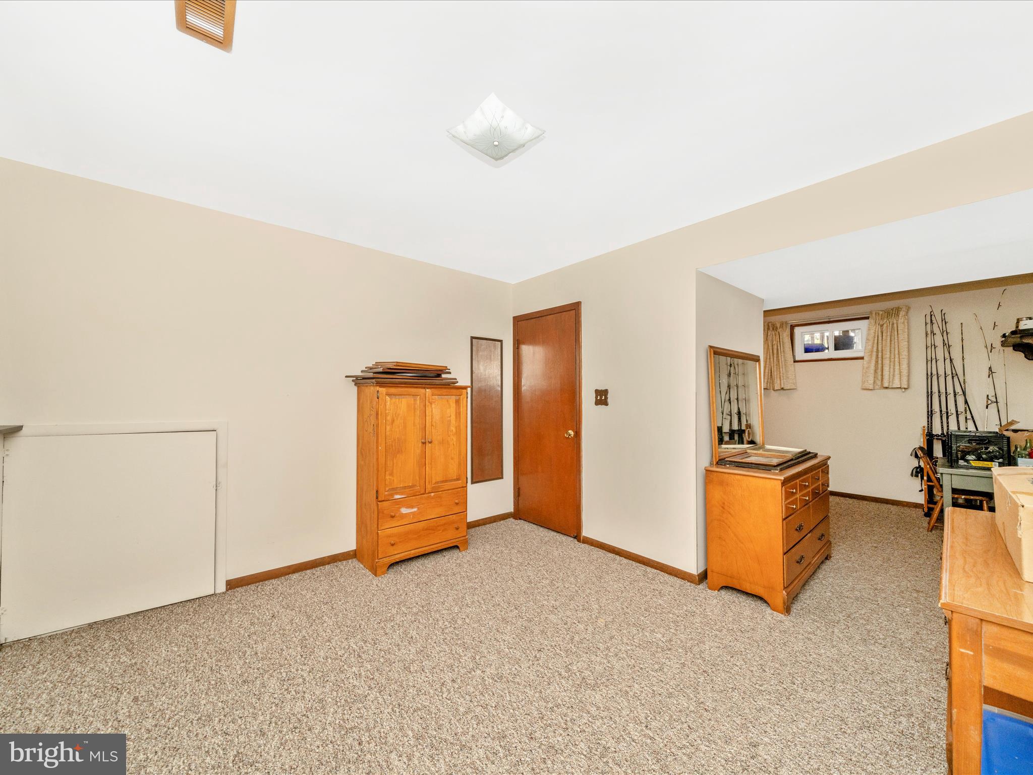 LAWNDALE ACRES - Residential