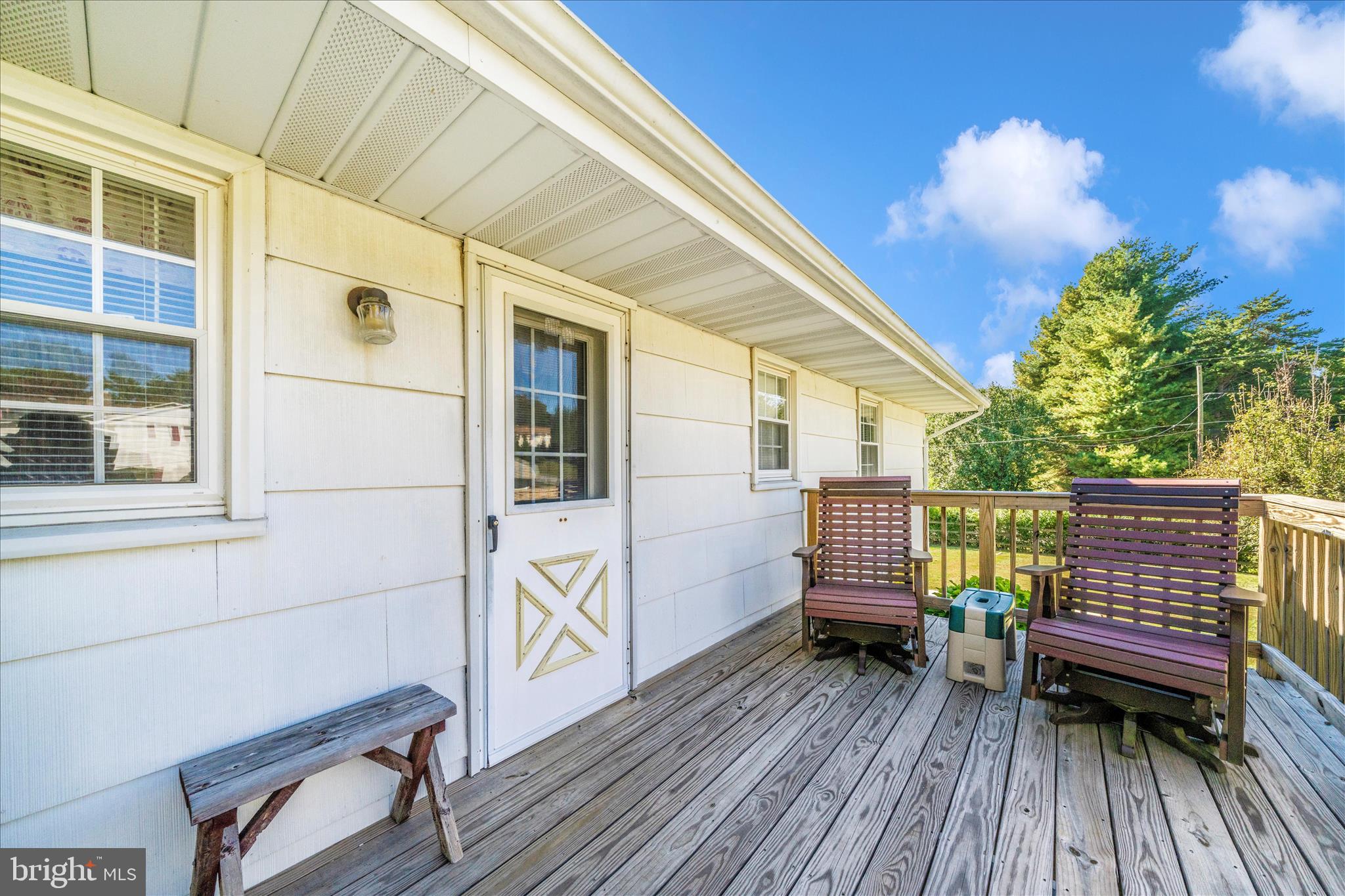 LAWNDALE ACRES - Residential