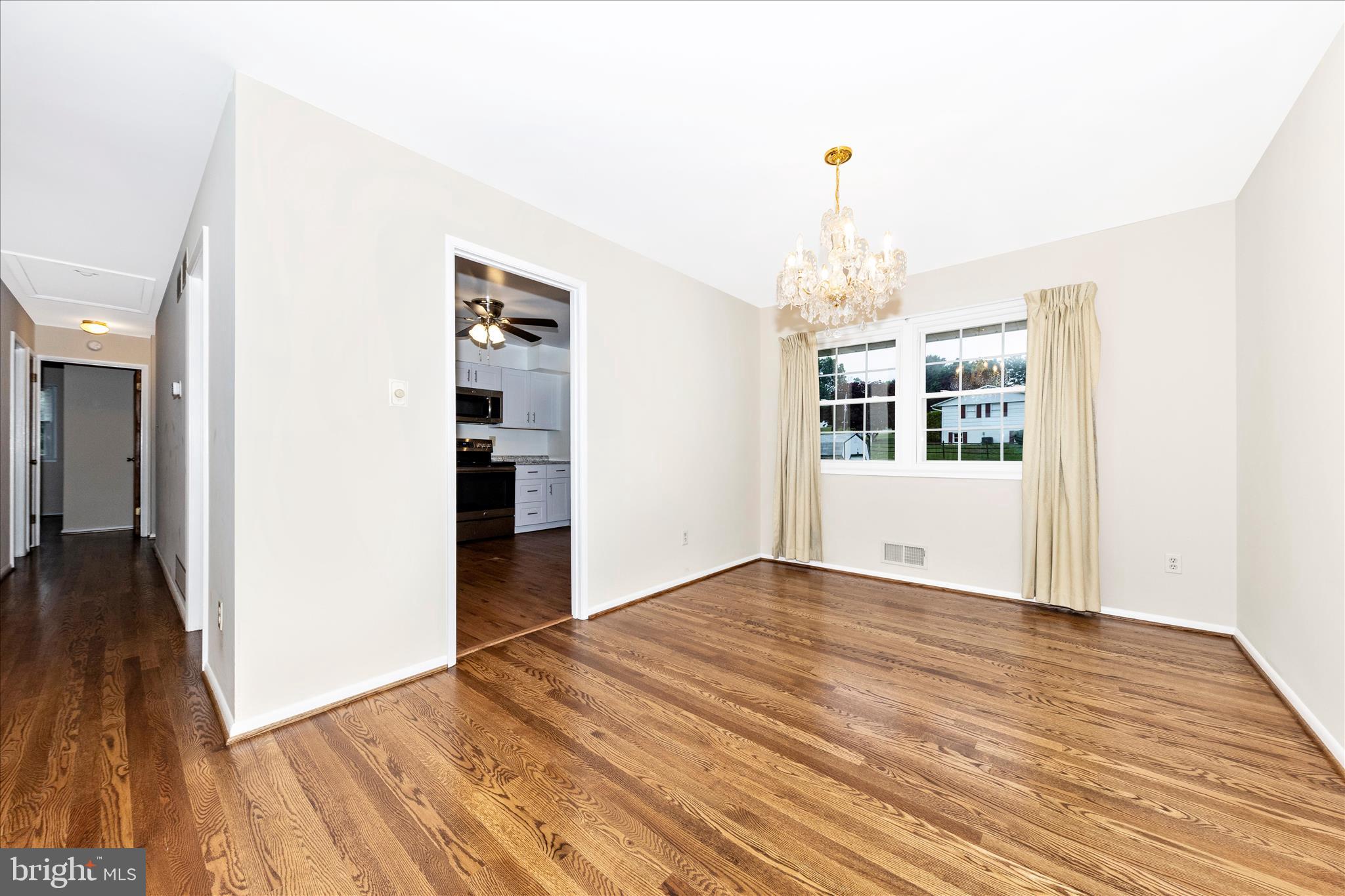 LAWNDALE ACRES - Residential