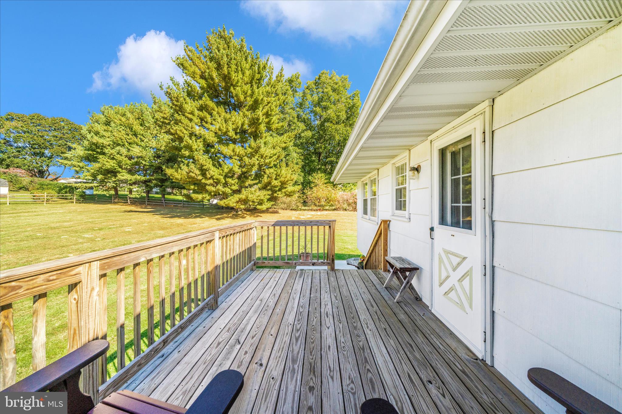 LAWNDALE ACRES - Residential
