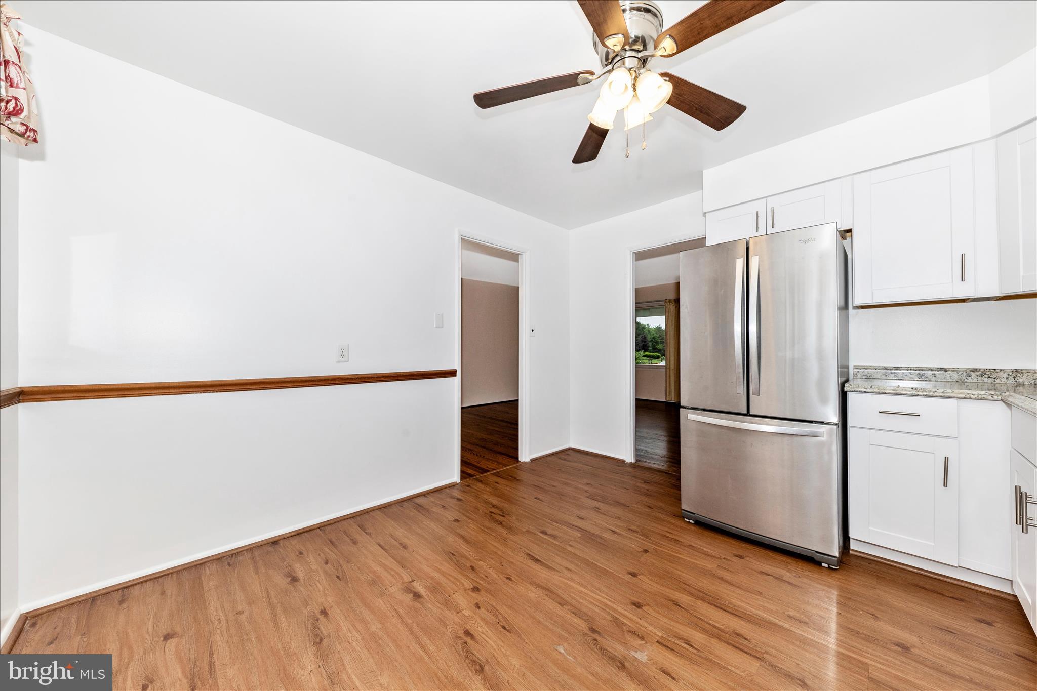 LAWNDALE ACRES - Residential