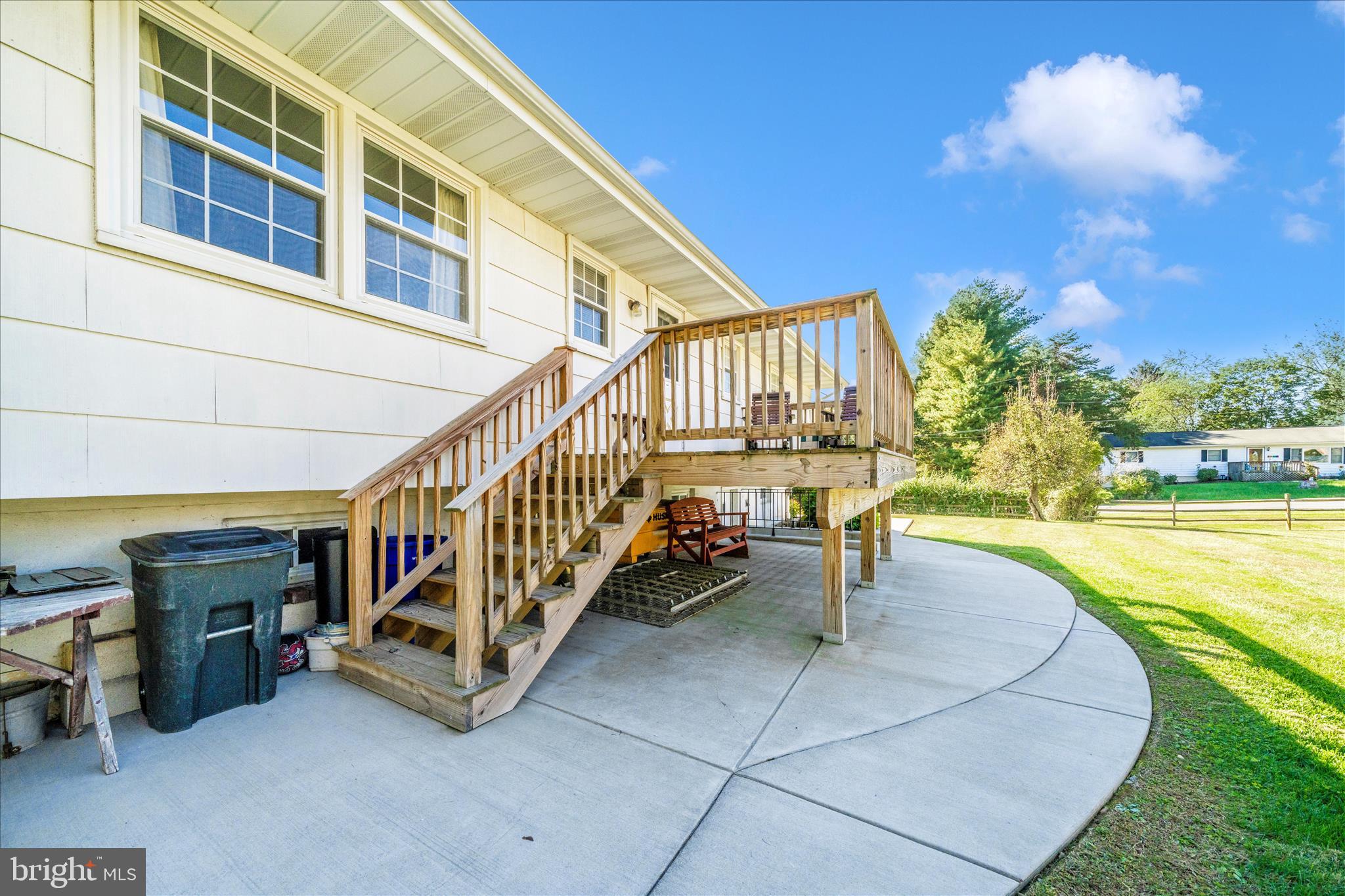 LAWNDALE ACRES - Residential