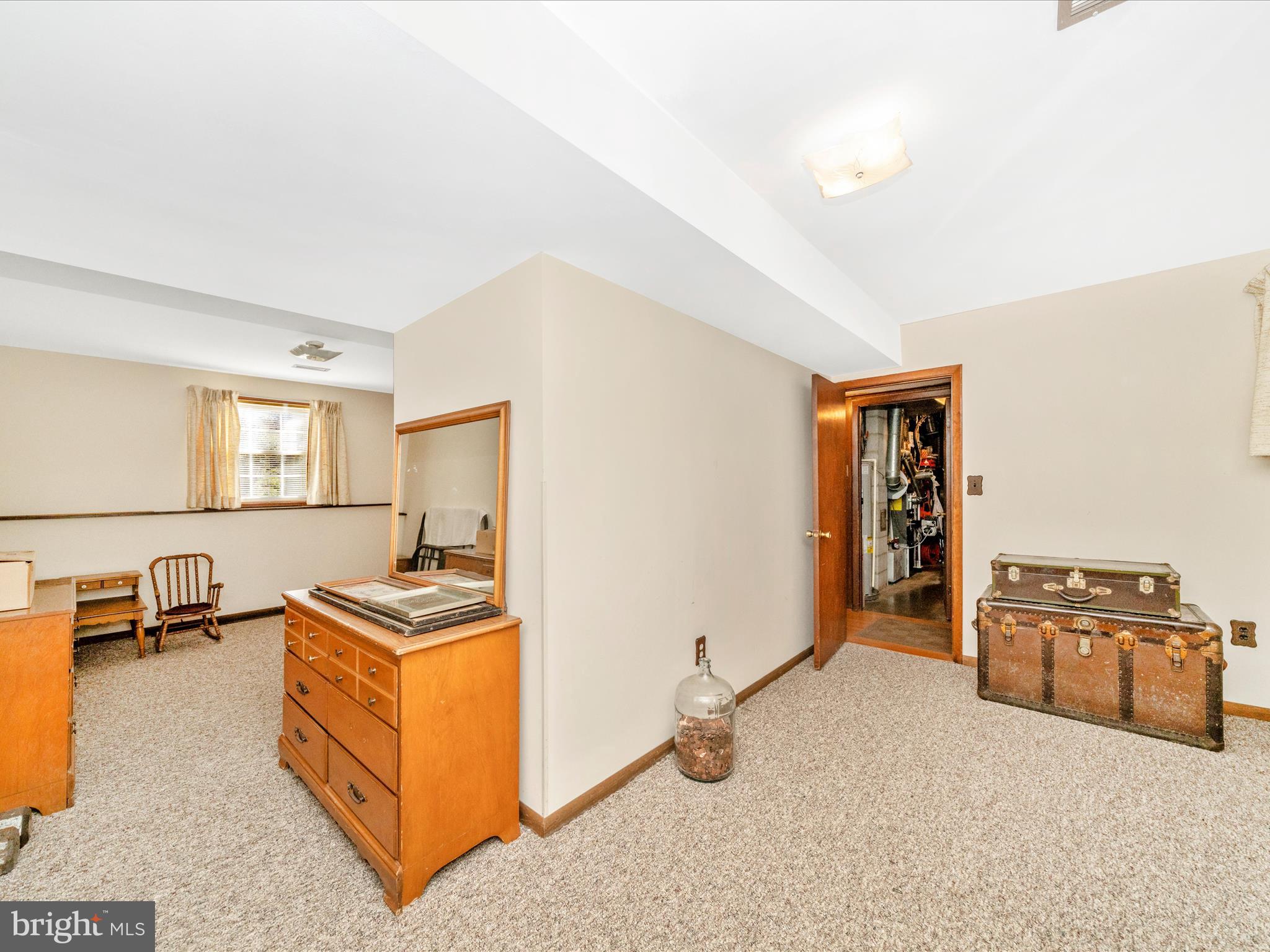 LAWNDALE ACRES - Residential