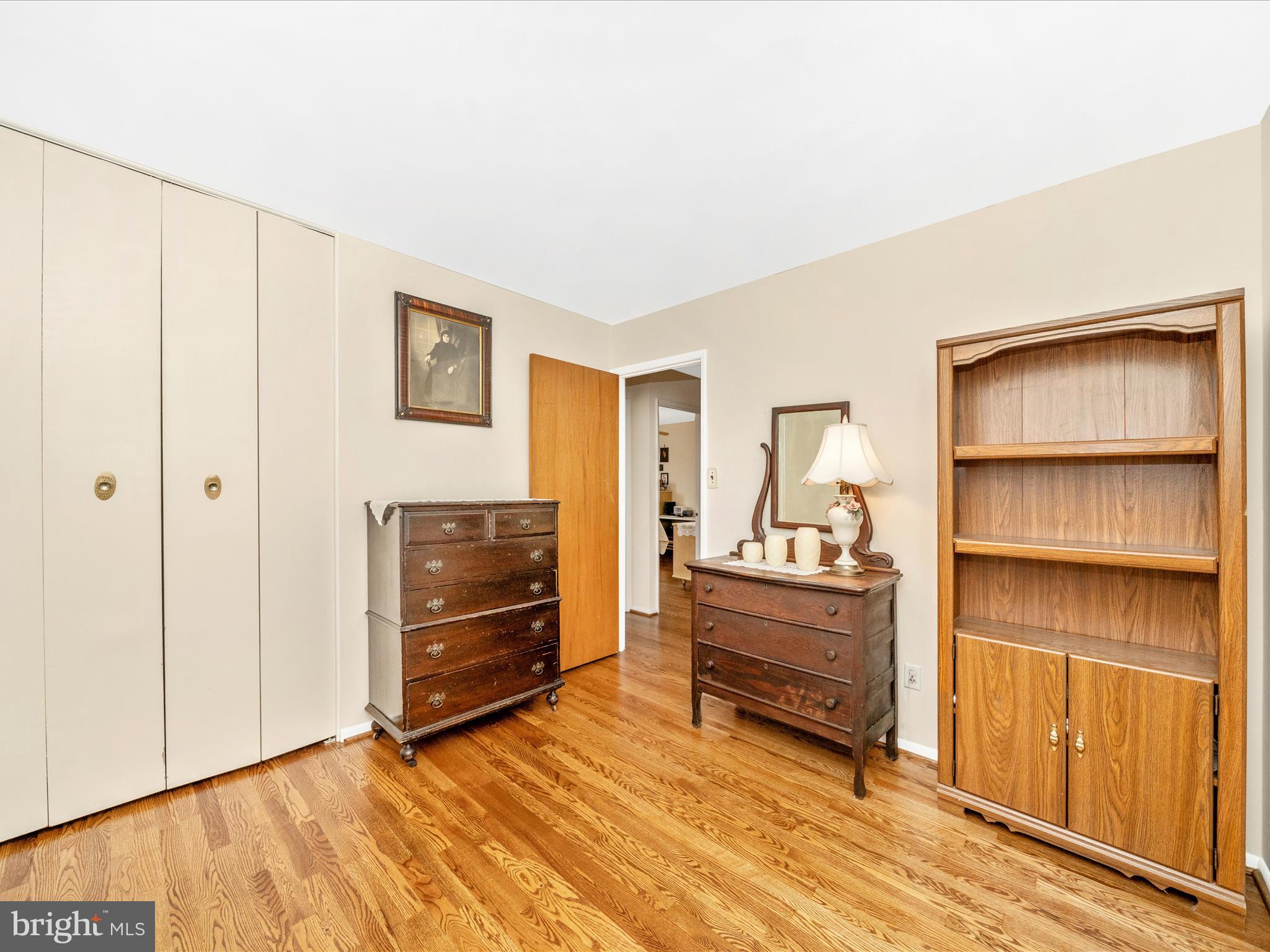 LAWNDALE ACRES - Residential