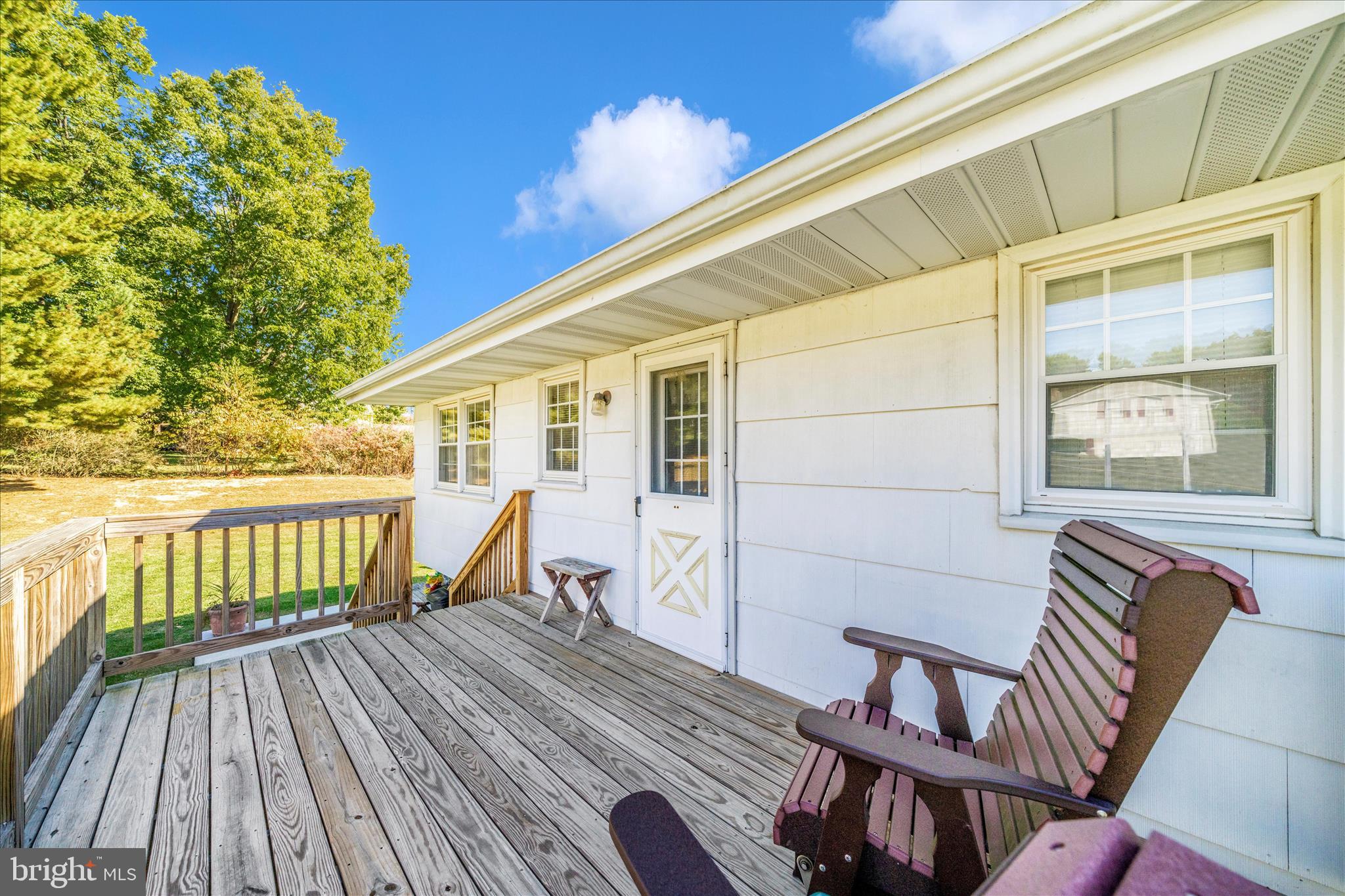 LAWNDALE ACRES - Residential