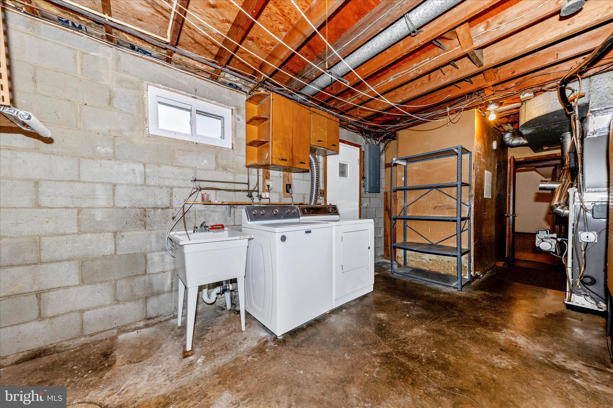 LAWNDALE ACRES - Residential