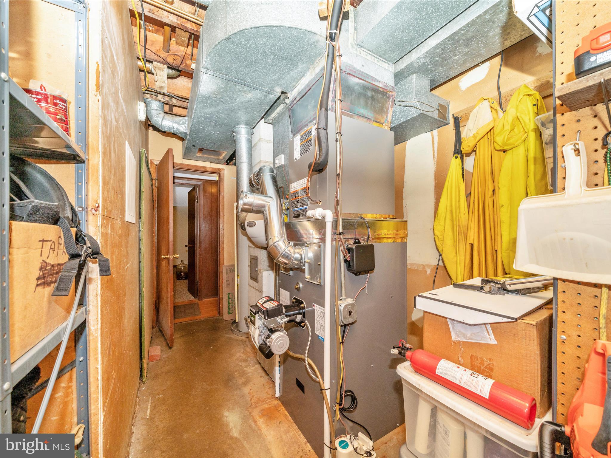 LAWNDALE ACRES - Residential