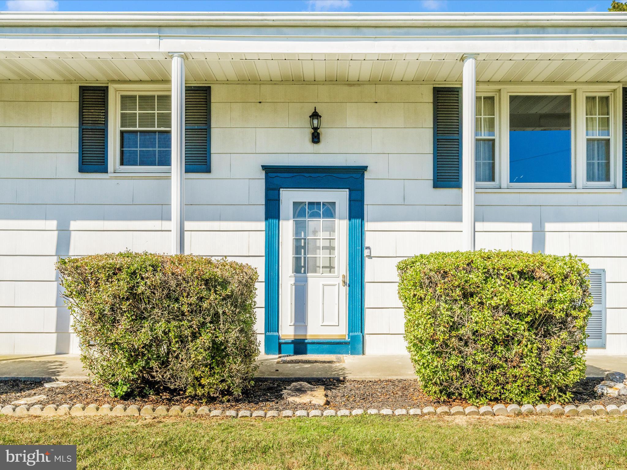 LAWNDALE ACRES - Residential