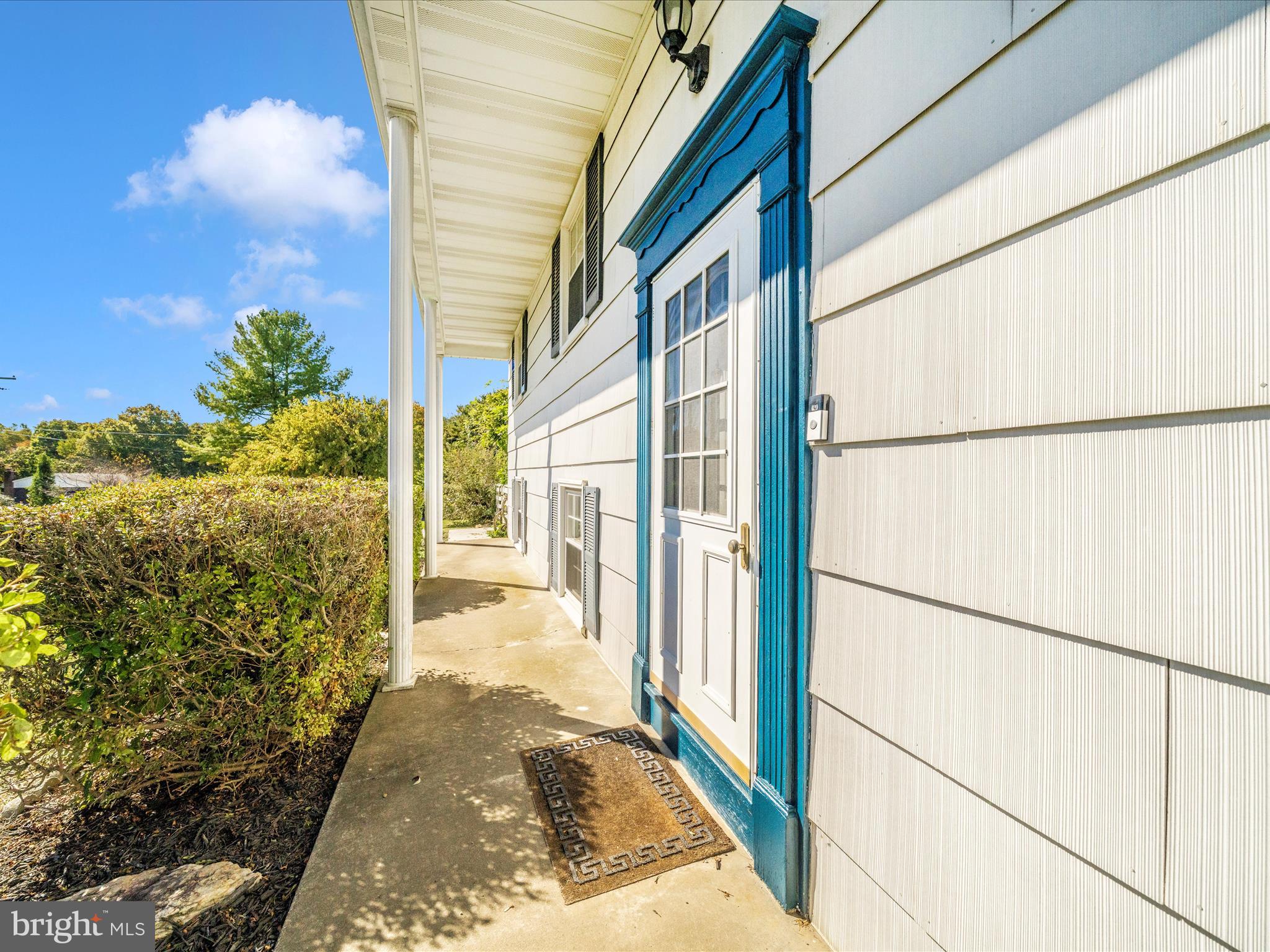 LAWNDALE ACRES - Residential