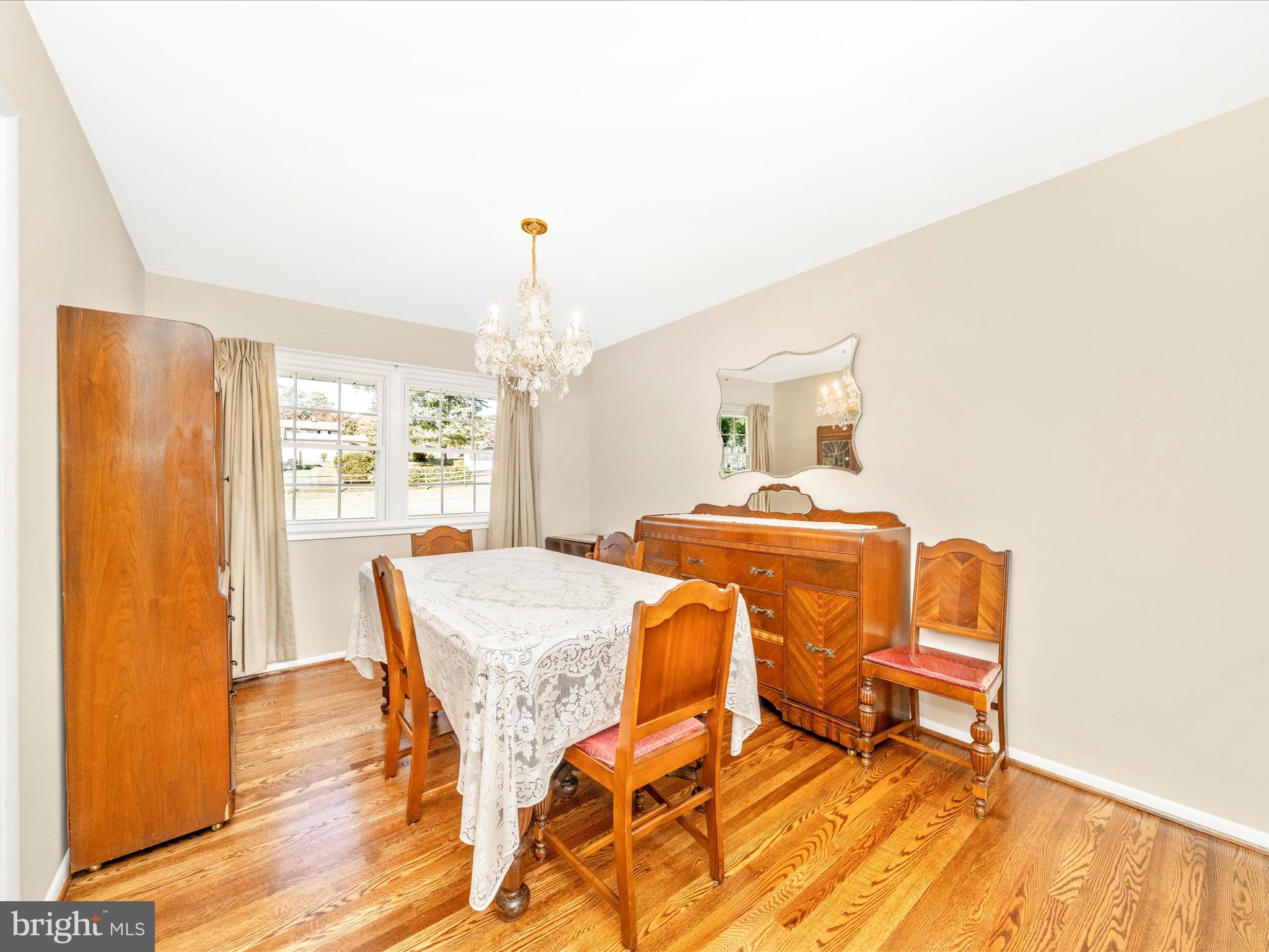 LAWNDALE ACRES - Residential