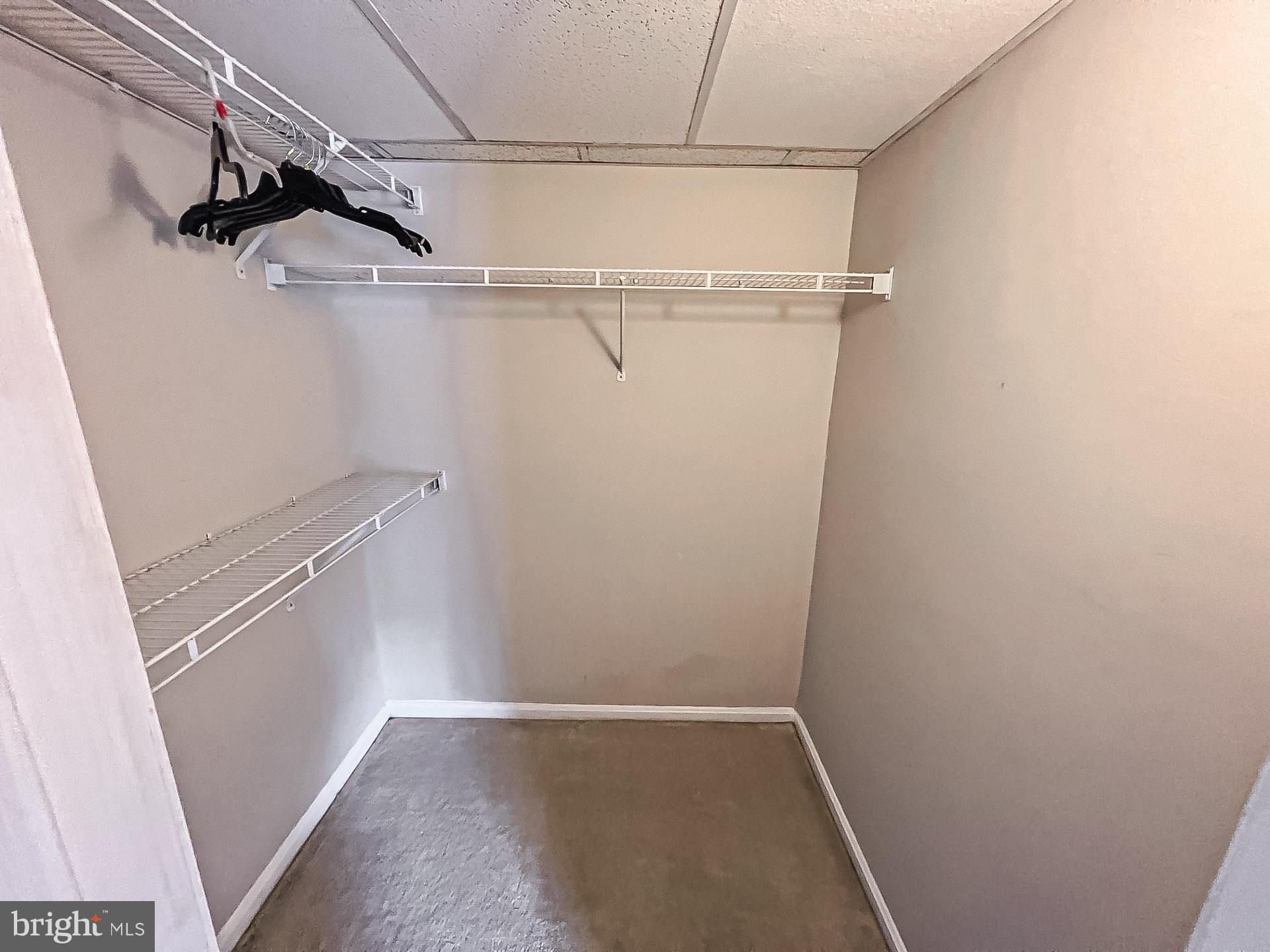 CHATEAUX CONDO - Residential Lease