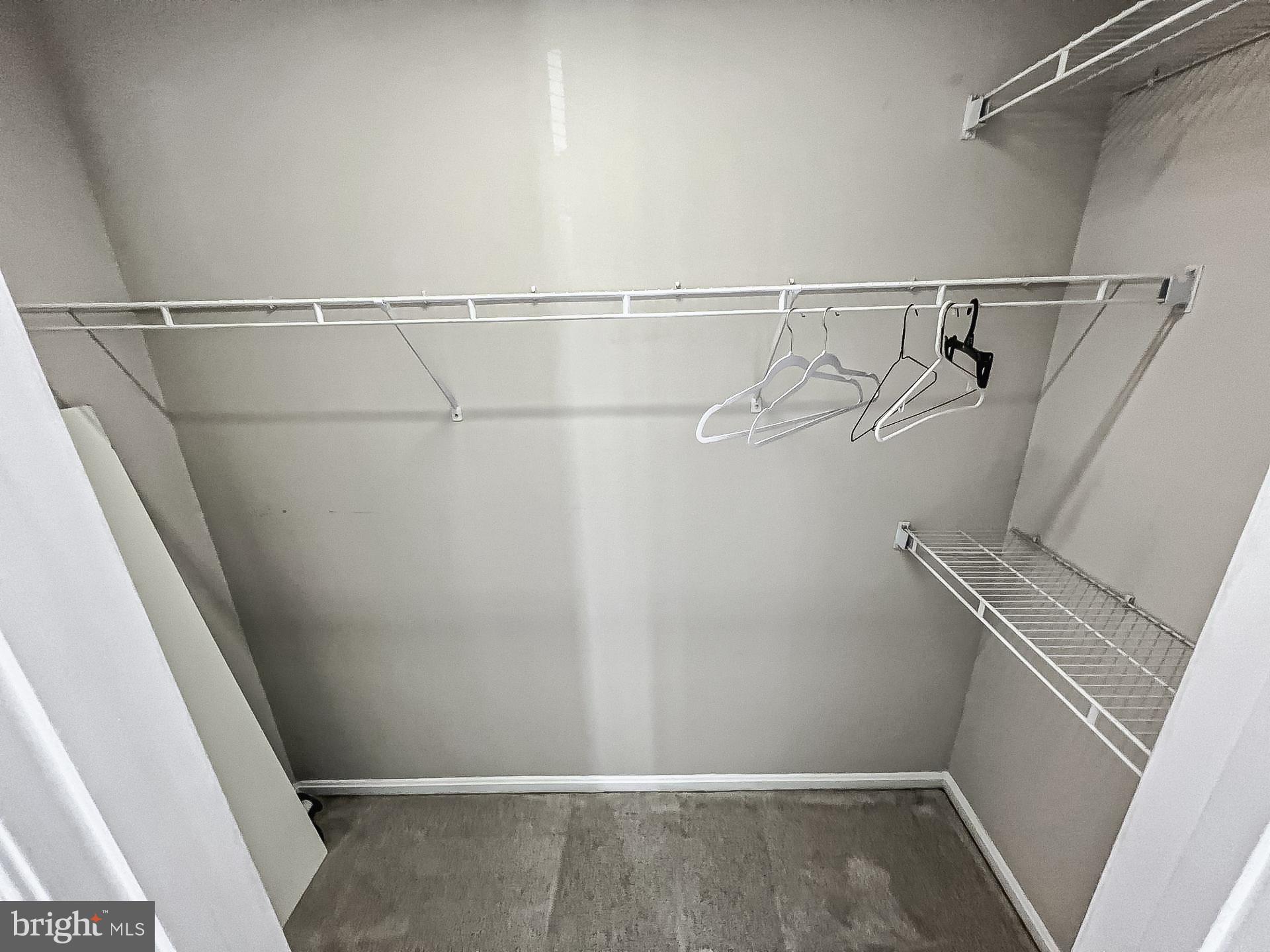 CHATEAUX CONDO - Residential Lease