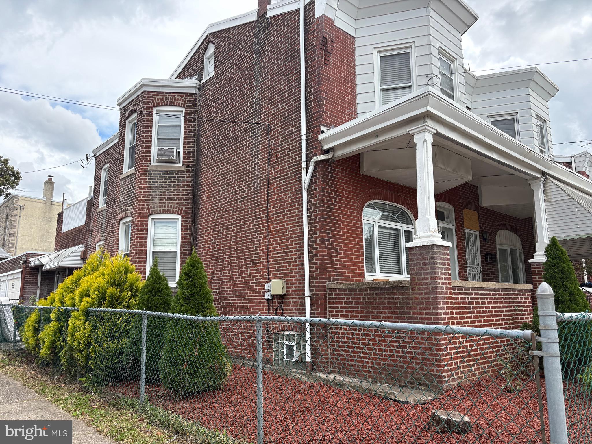 PHILADELPHIA - Residential