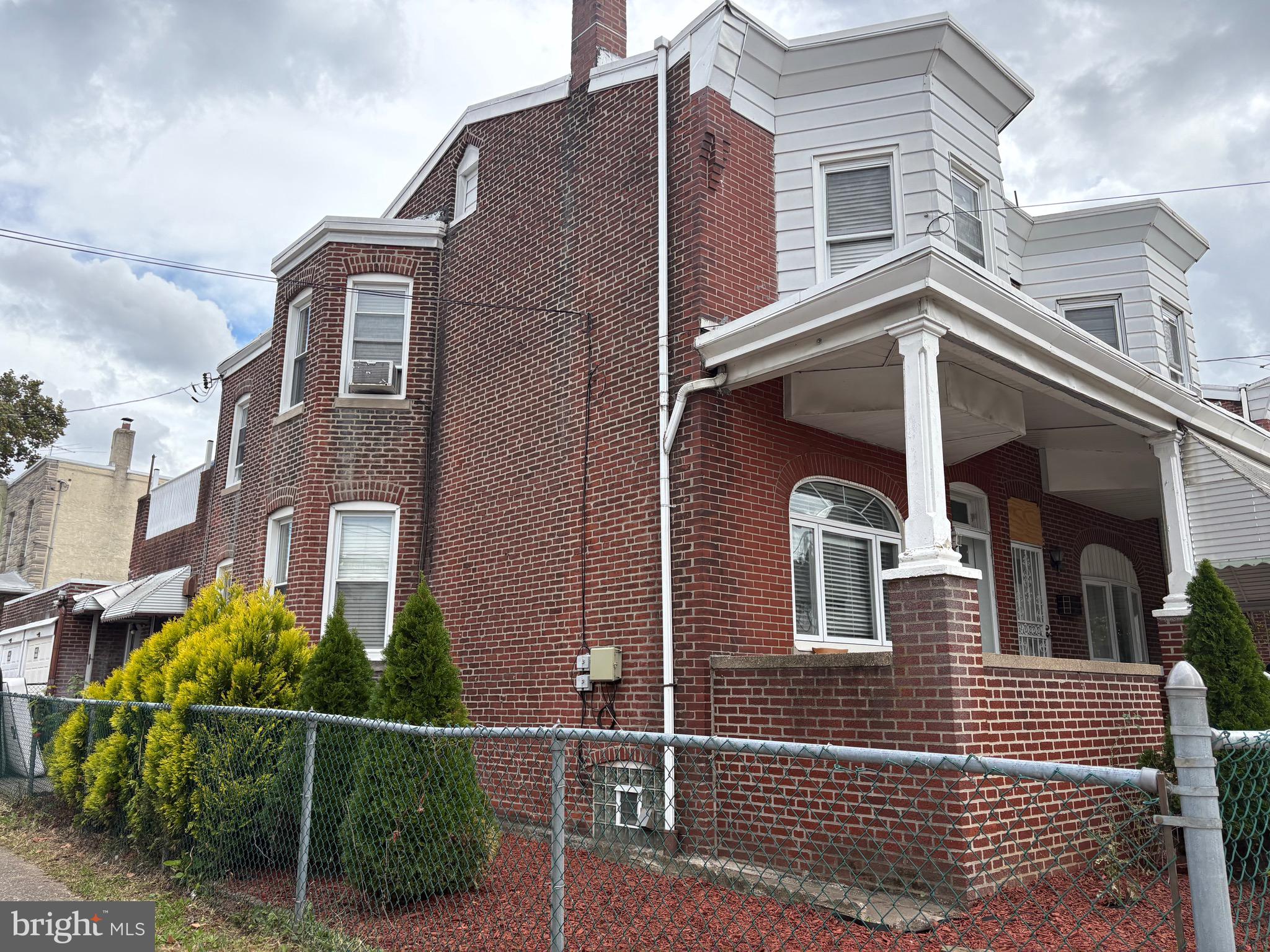 PHILADELPHIA - Residential