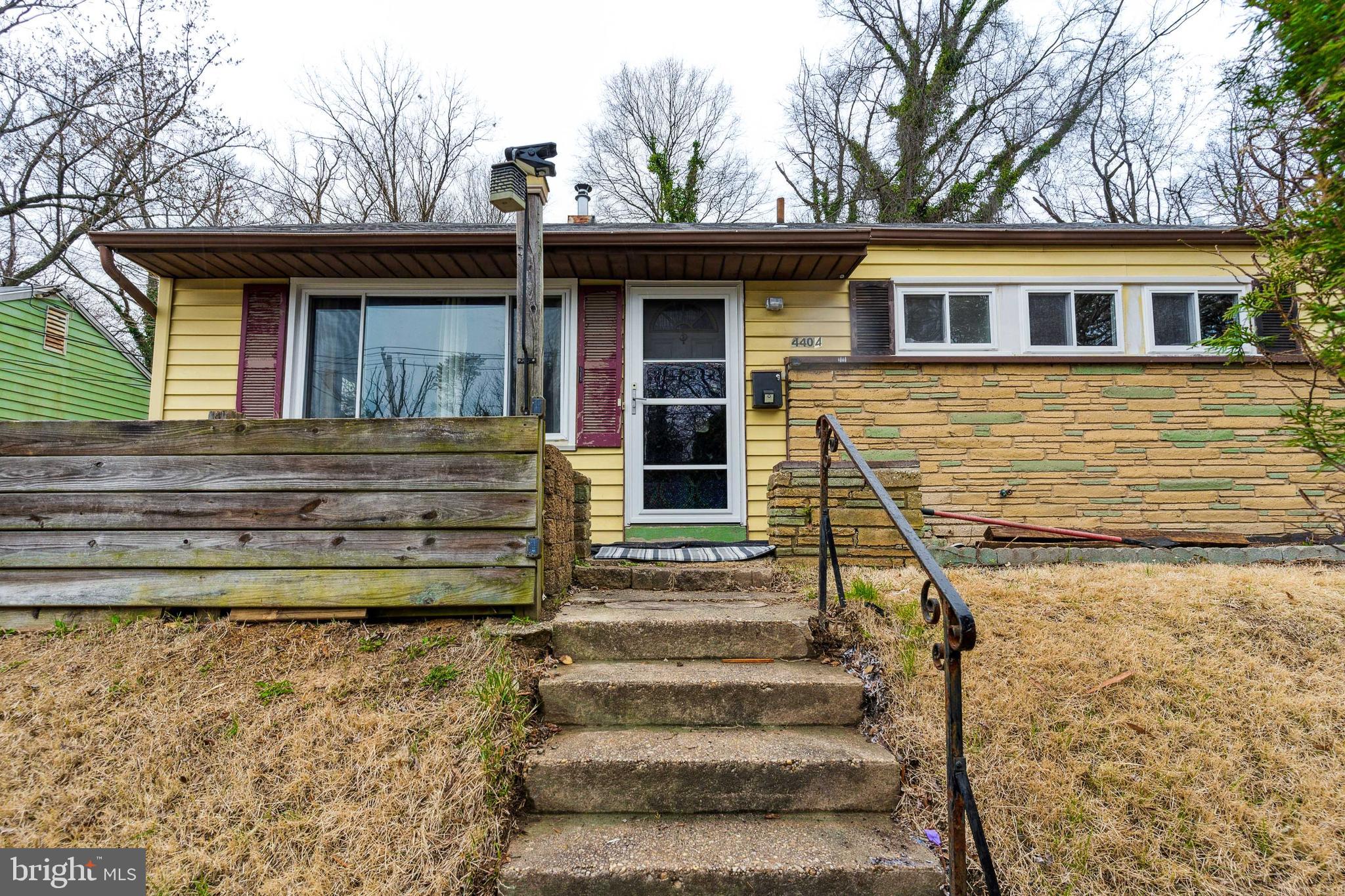 WASHINGTON SUBURBAN HOME - Residential