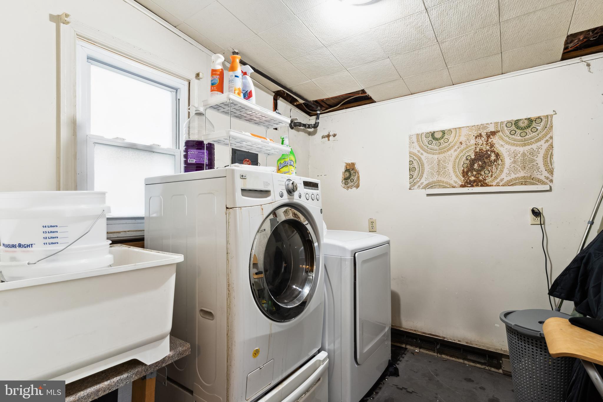 WASHINGTON SUBURBAN HOME - Residential