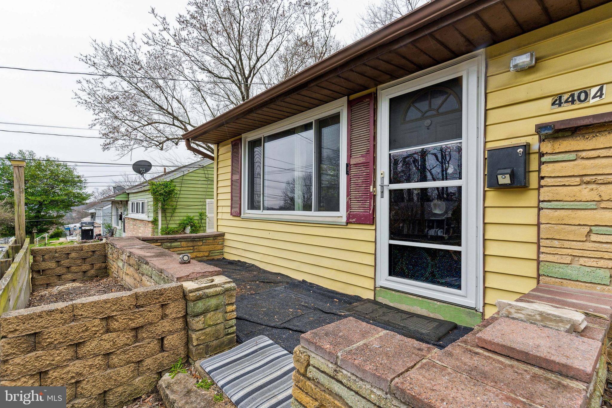 WASHINGTON SUBURBAN HOME - Residential