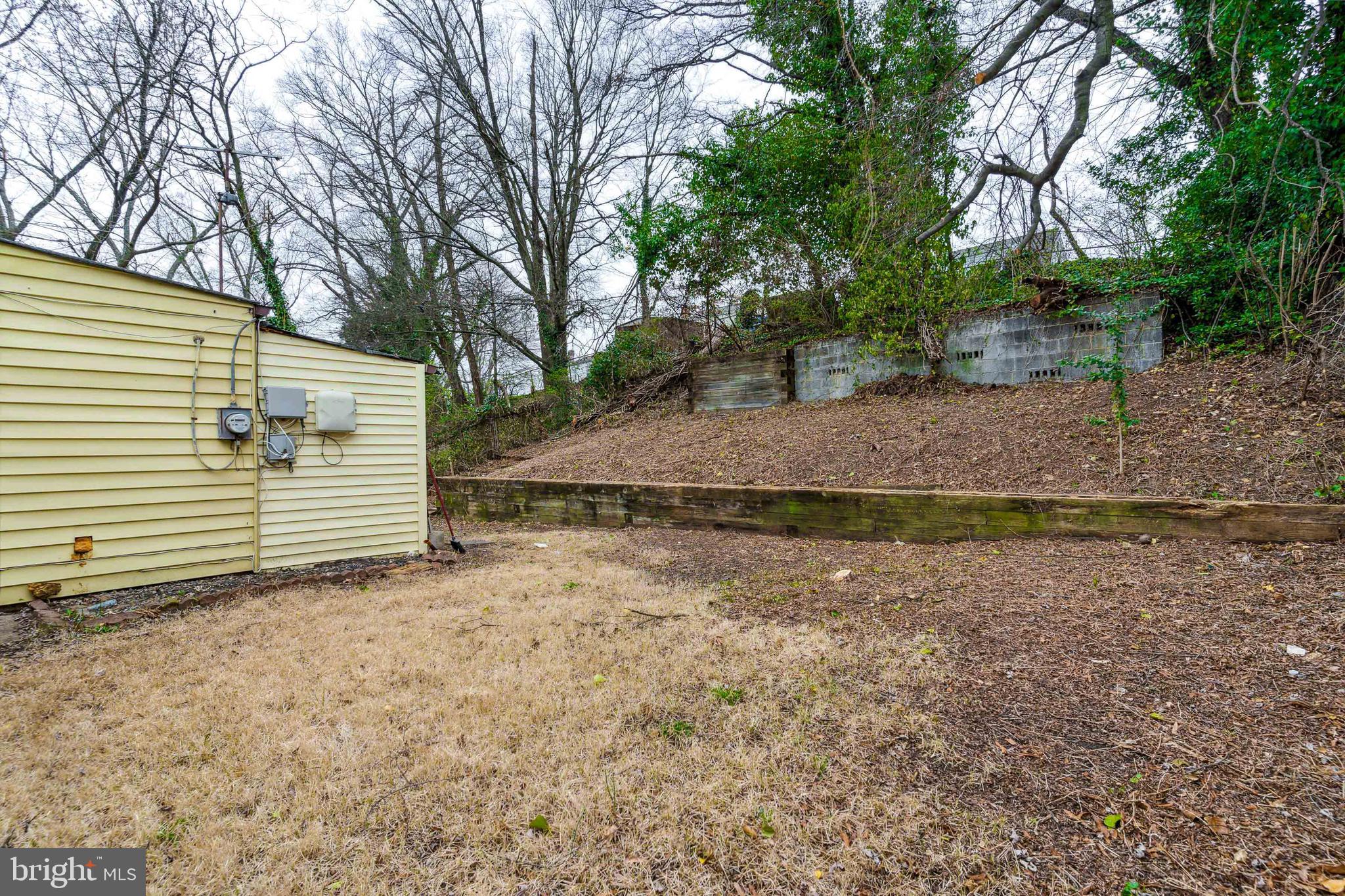 WASHINGTON SUBURBAN HOME - Residential