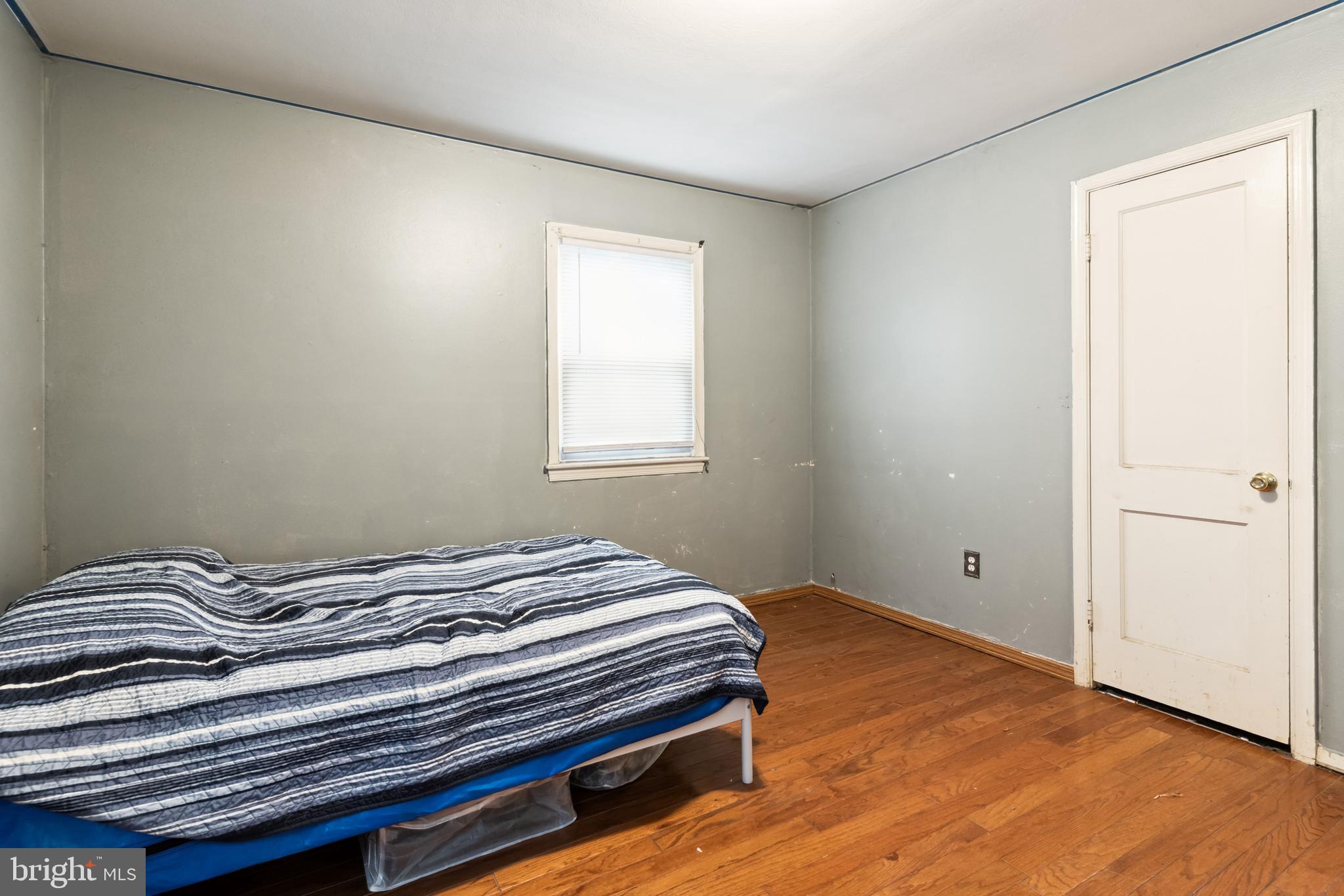 WASHINGTON SUBURBAN HOME - Residential