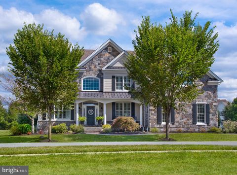 307 GREENBANK LANE NEWTOWN SQUARE PA 19073