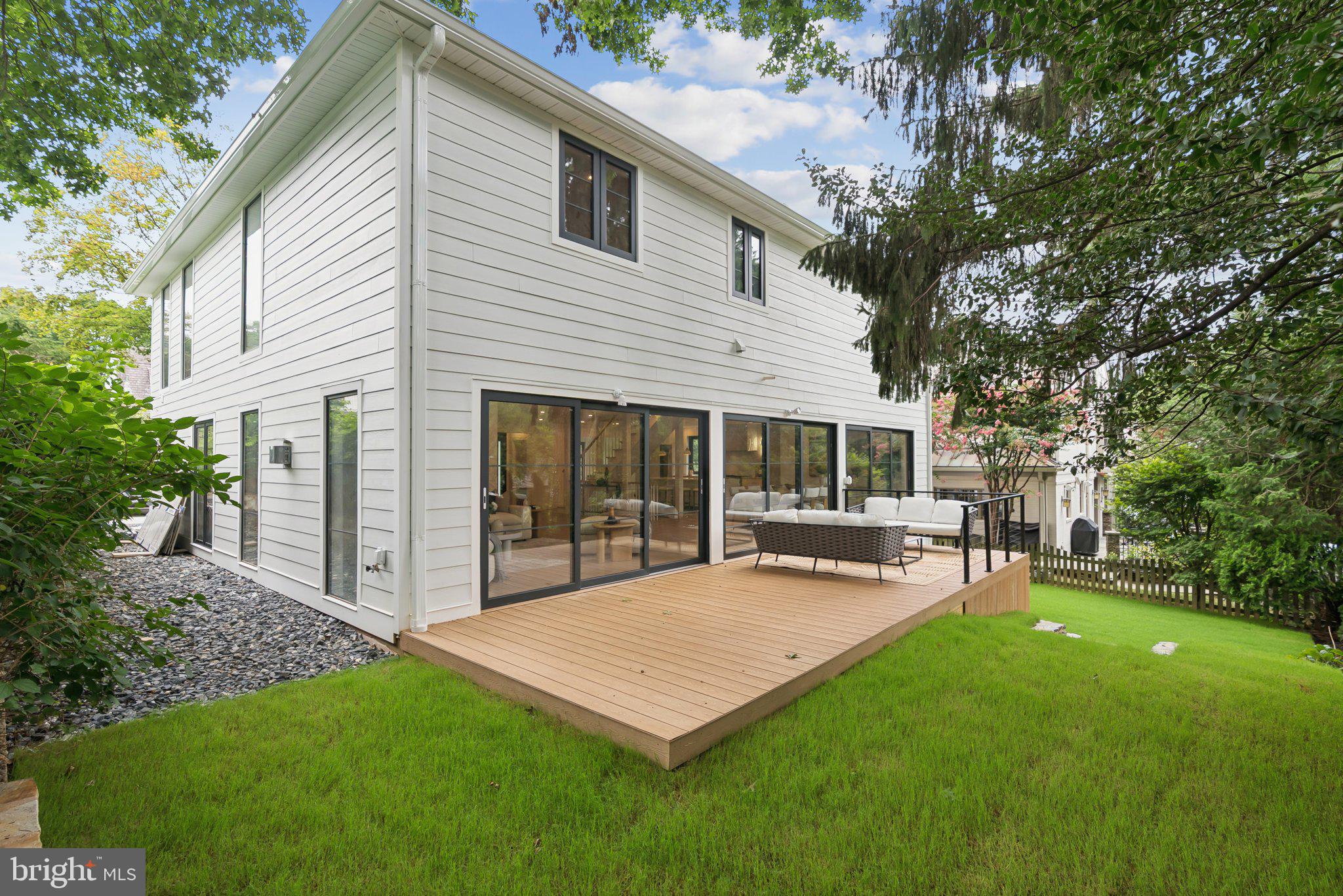 CHEVY CHASE VILLAGE - Residential