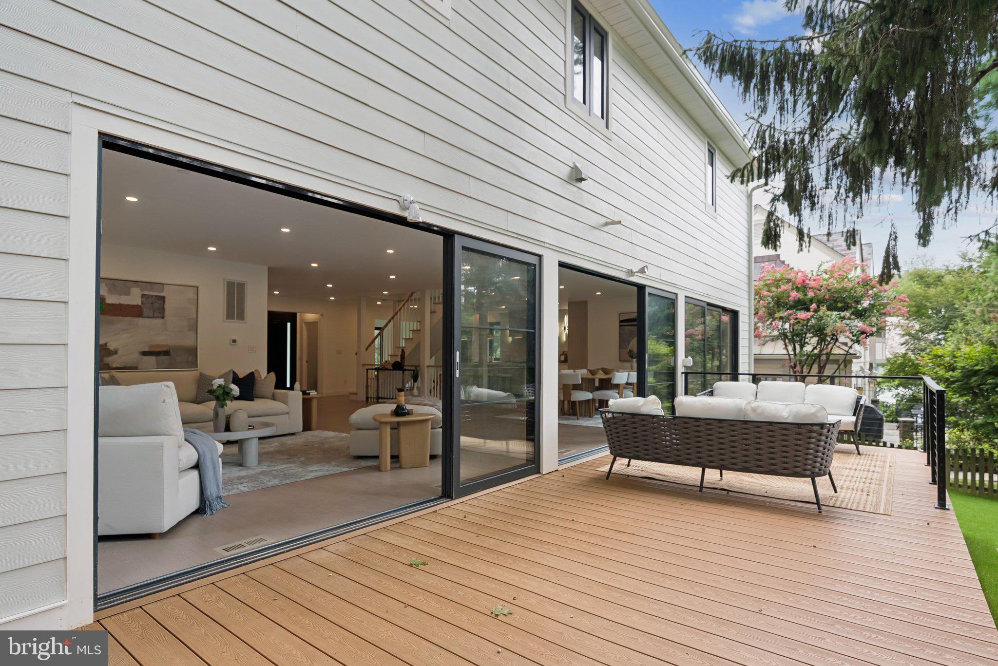 CHEVY CHASE VILLAGE - Residential