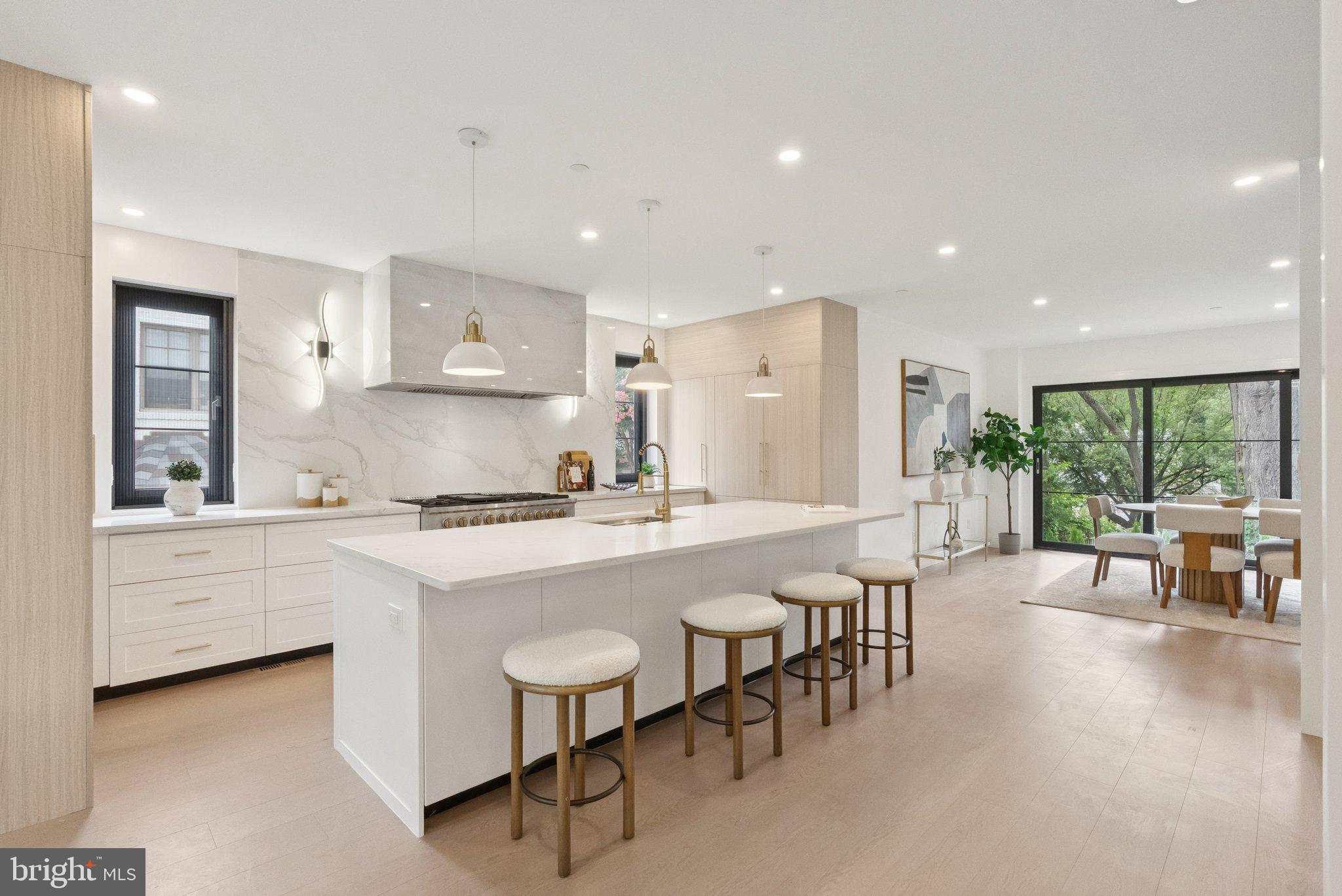 CHEVY CHASE VILLAGE - Residential