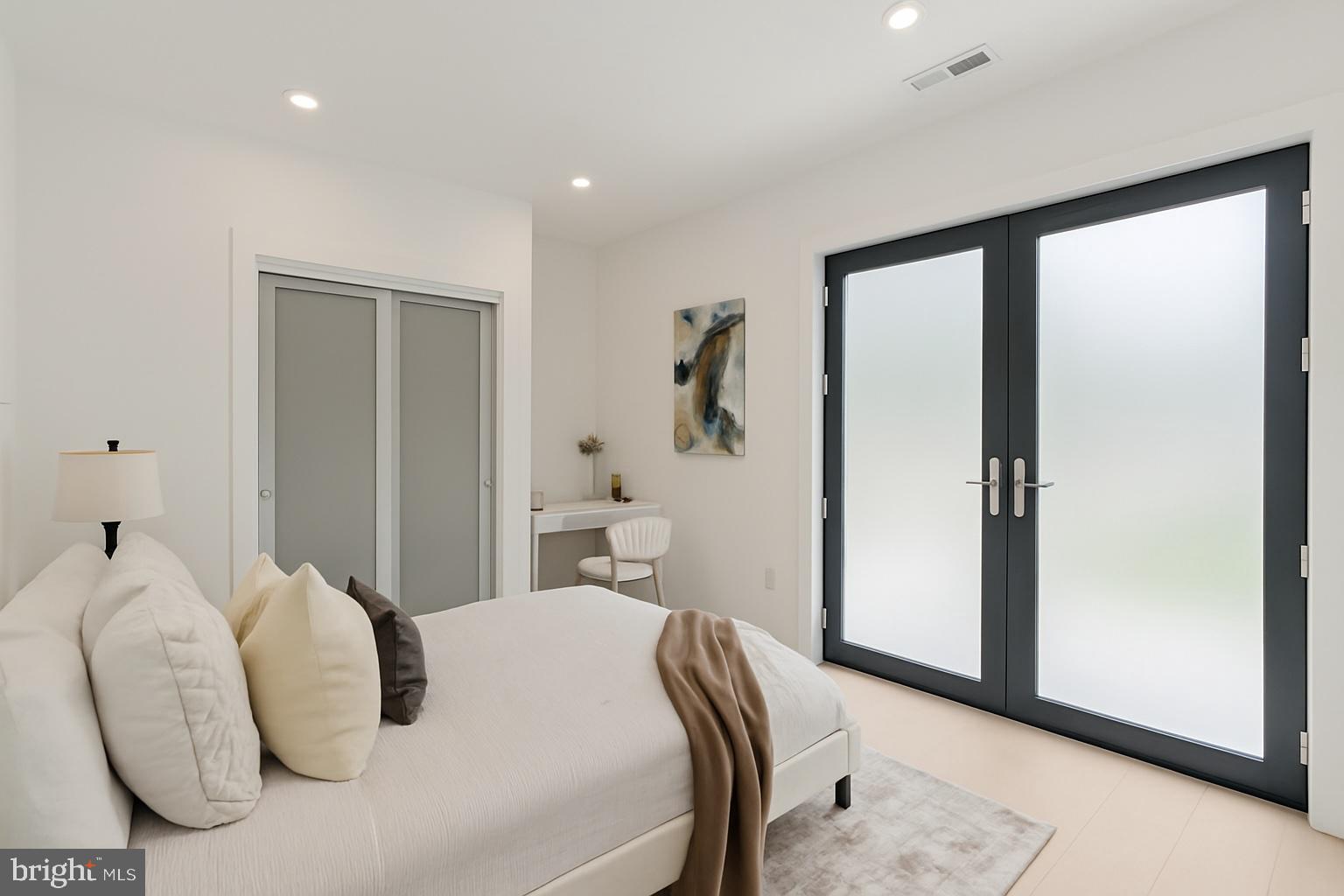 CHEVY CHASE VILLAGE - Residential