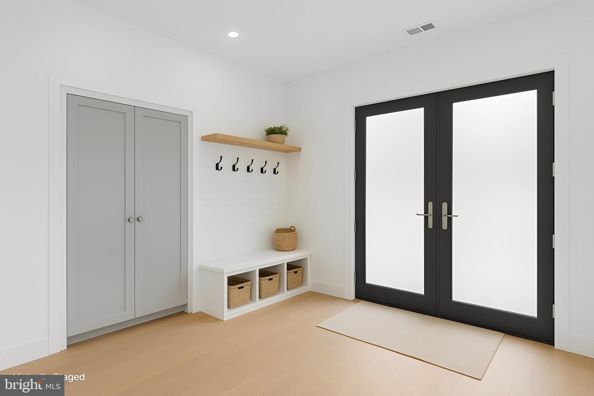 CHEVY CHASE VILLAGE - Residential